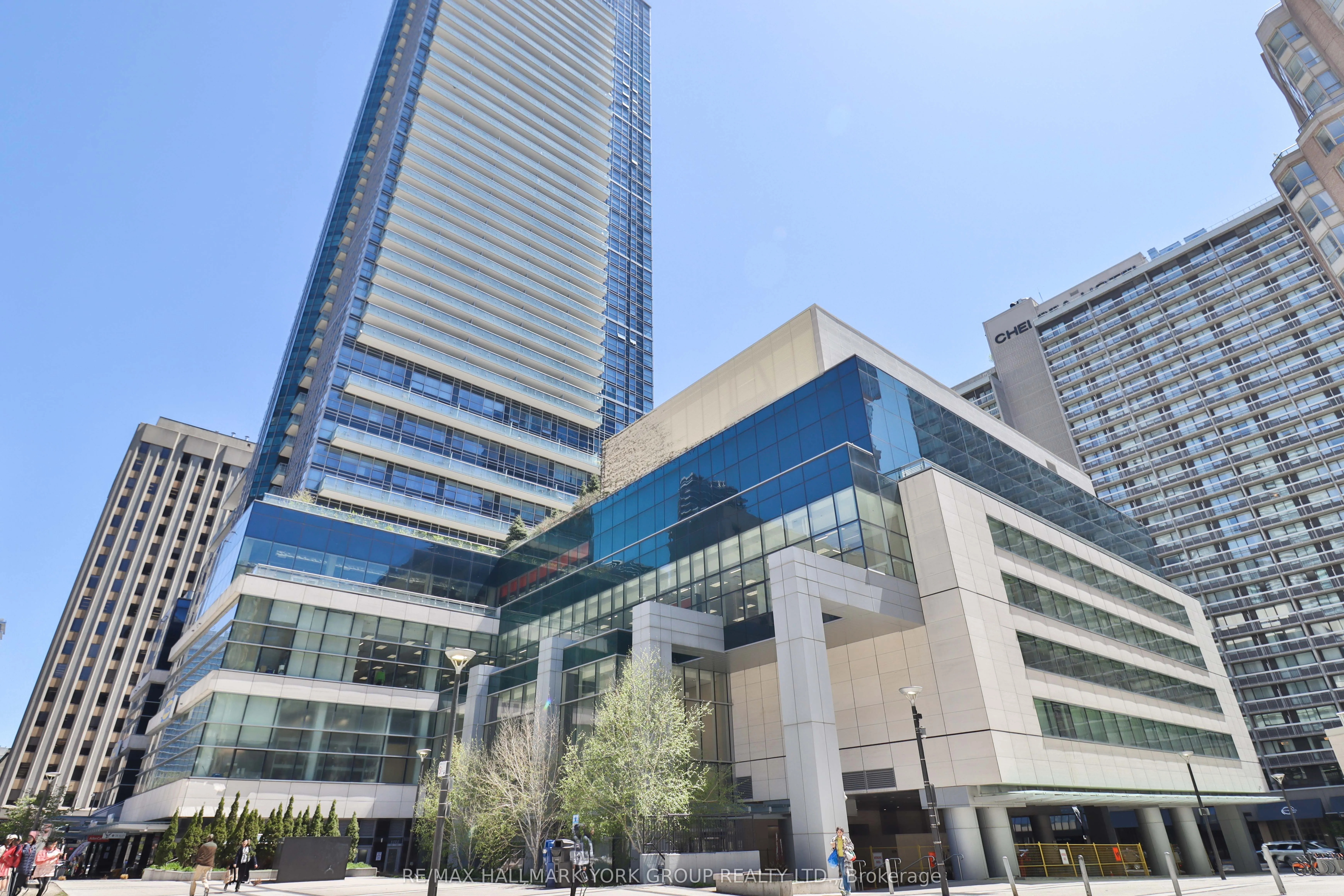 386 Yonge Street, #1607