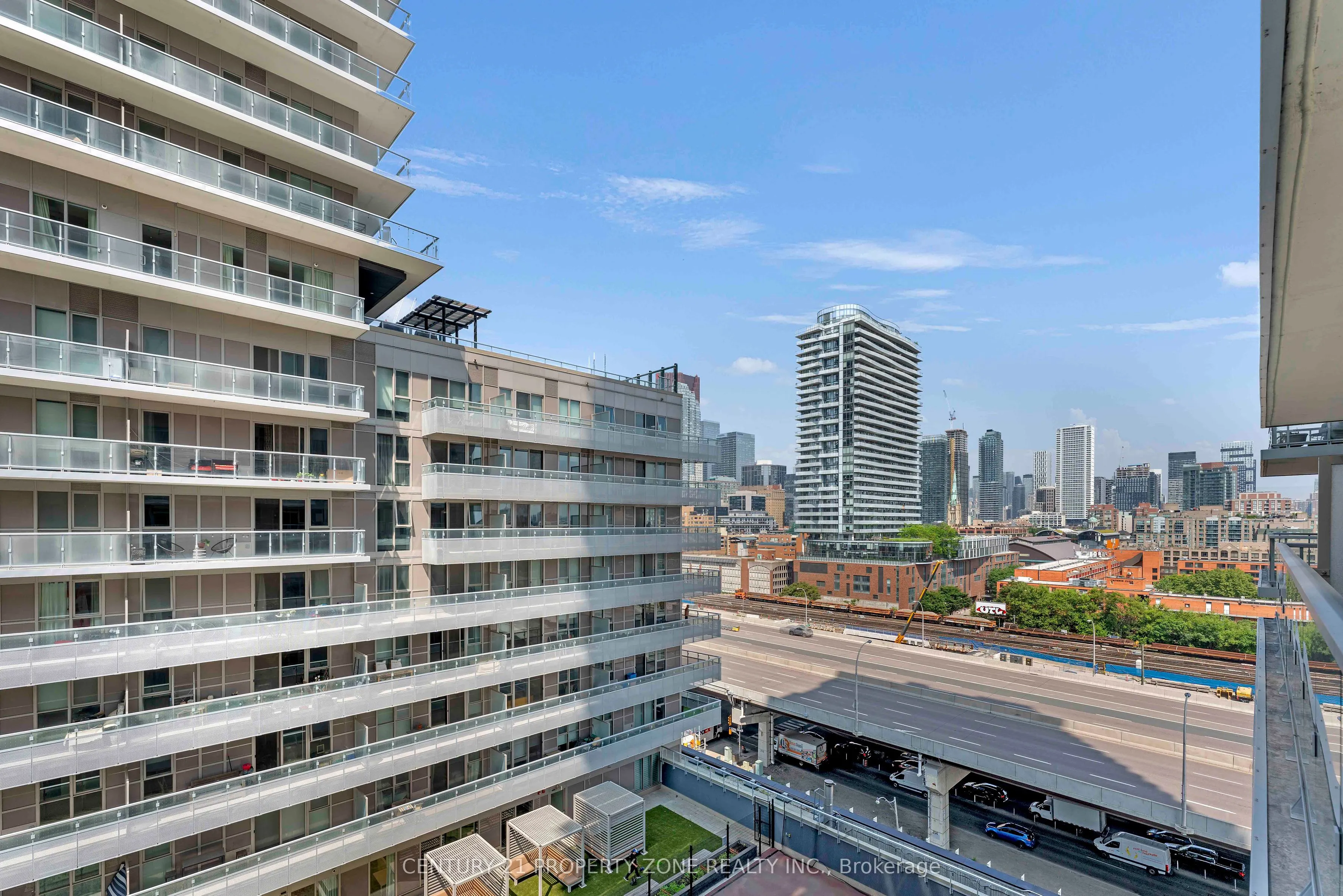 20 Richardson Street, #814