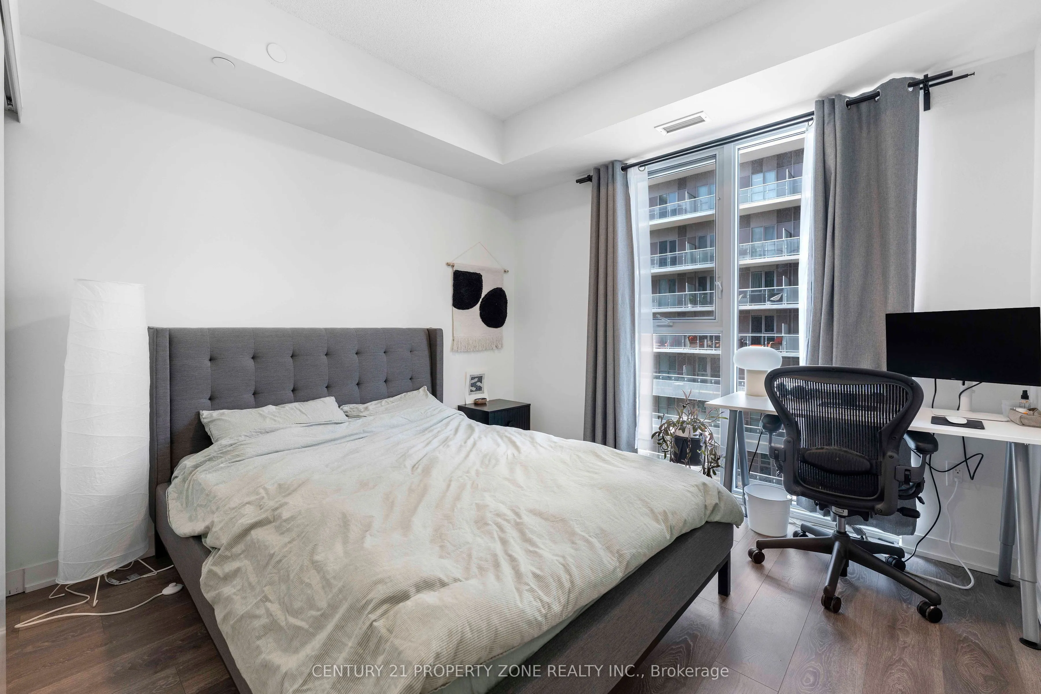 20 Richardson Street, #814