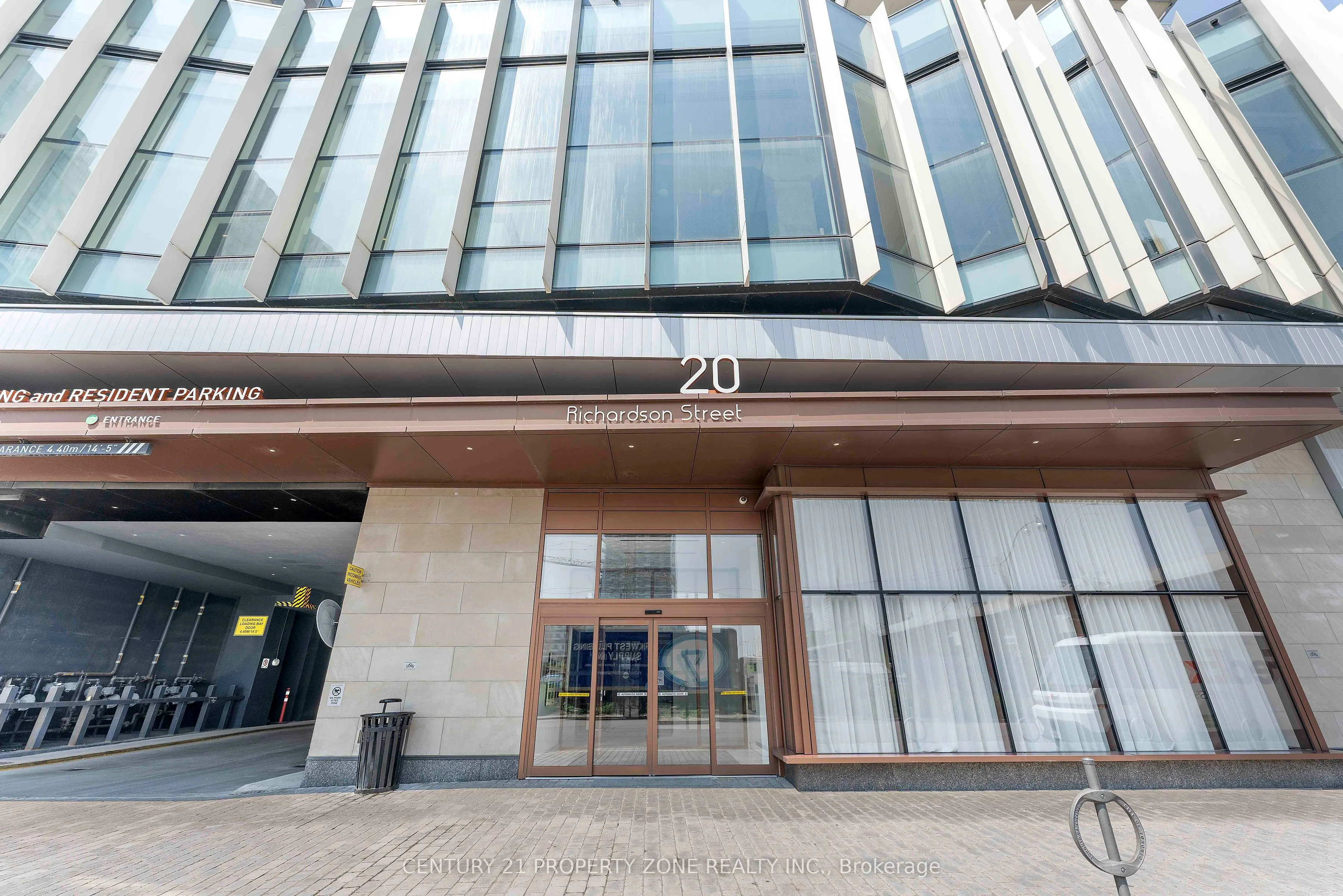 20 Richardson Street, #814