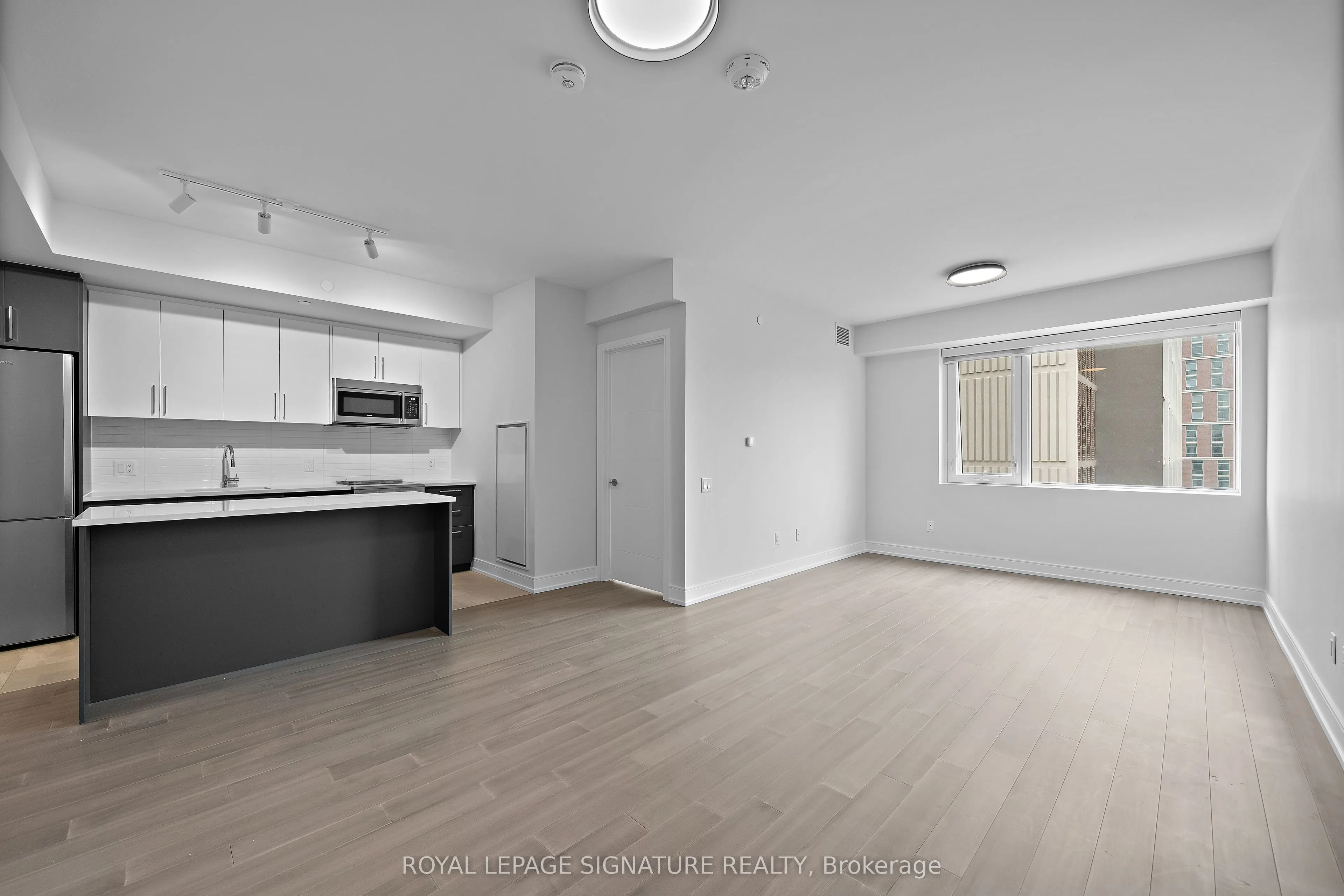 664 Spadina Avenue, #1002
