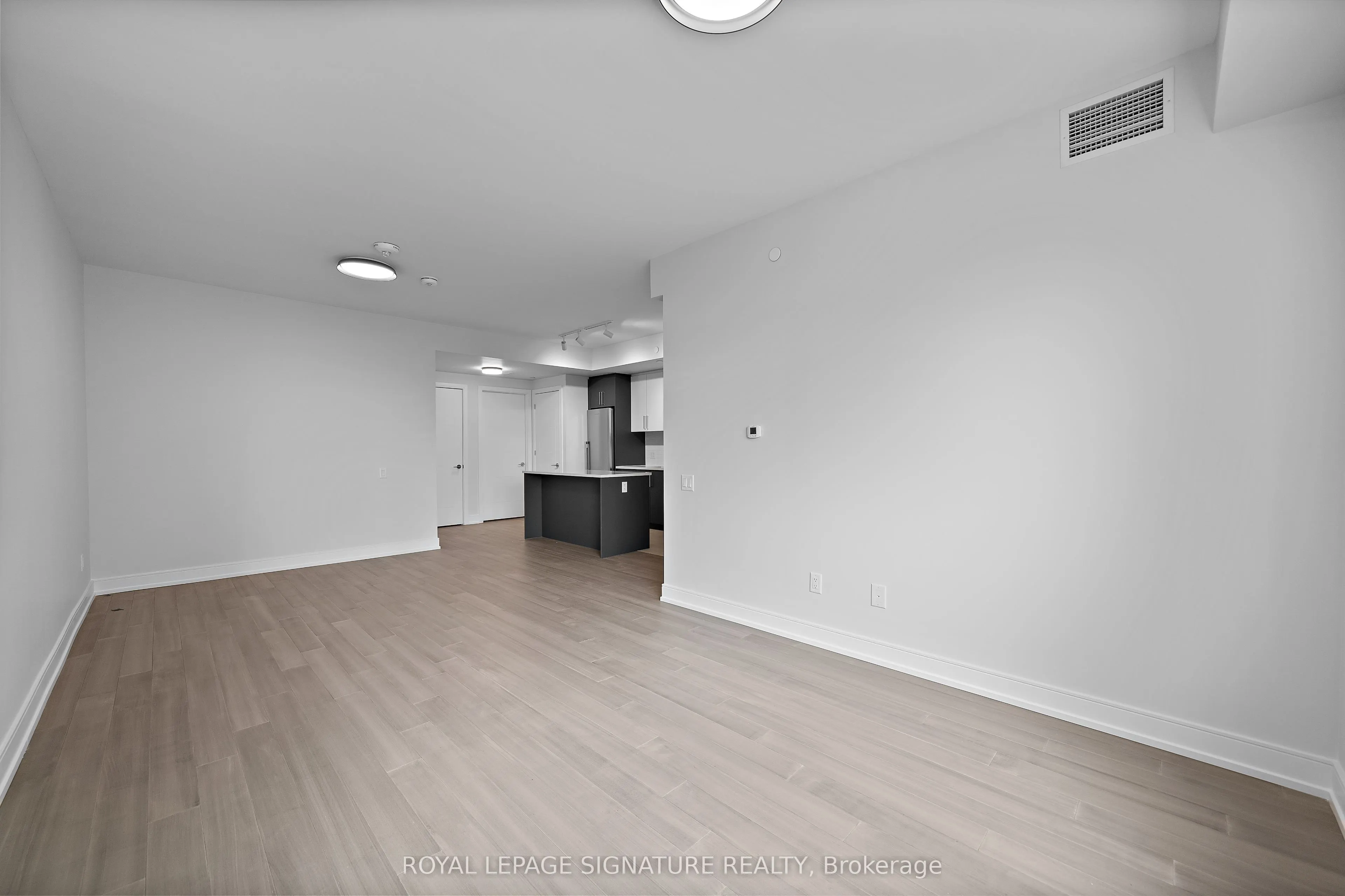 664 Spadina Avenue, #1002