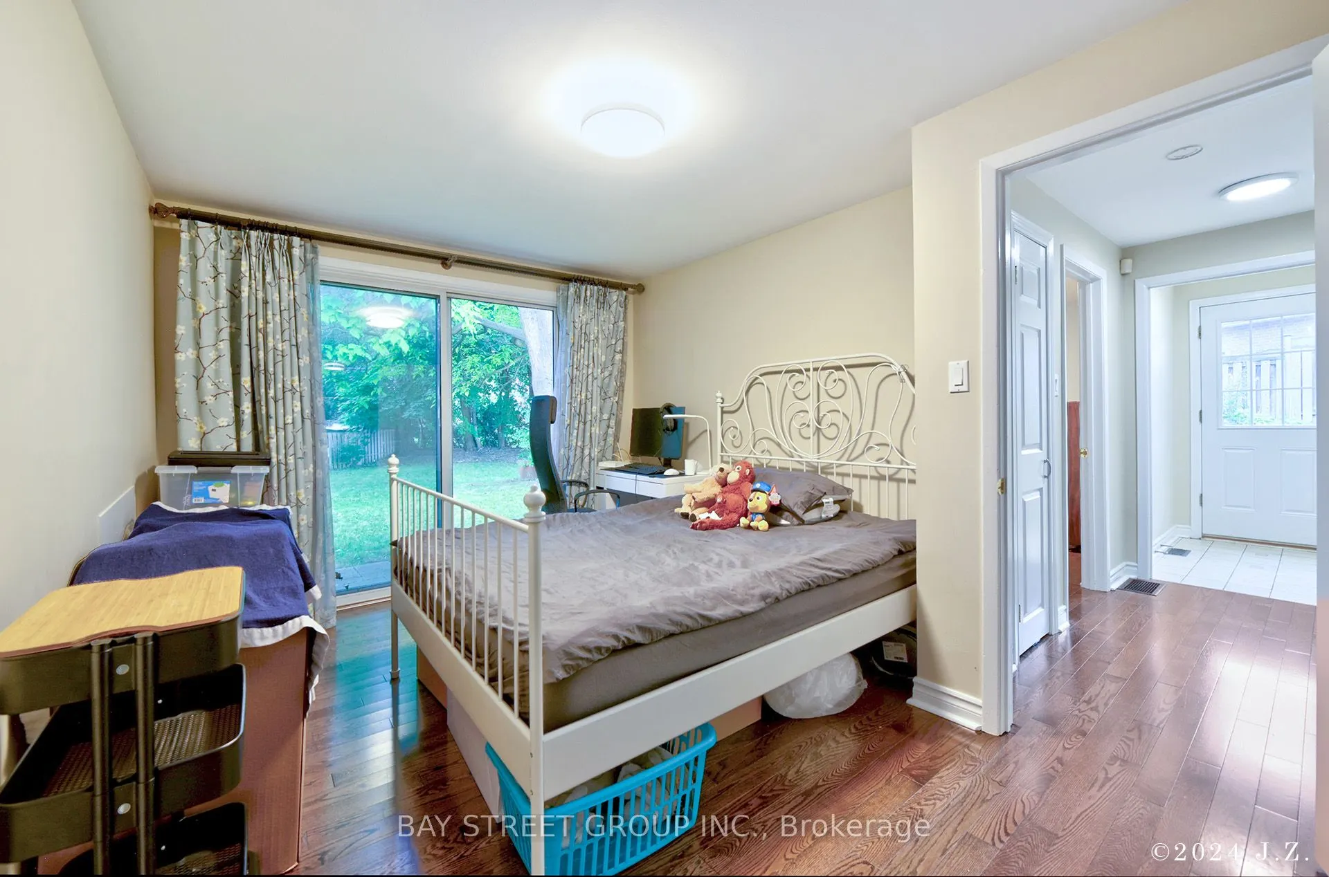 67 Grove Park Crescent