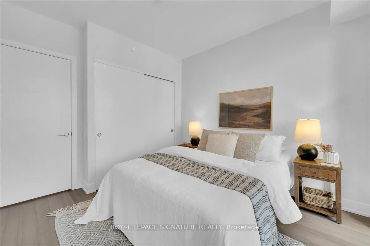 664 Spadina Avenue, #602
