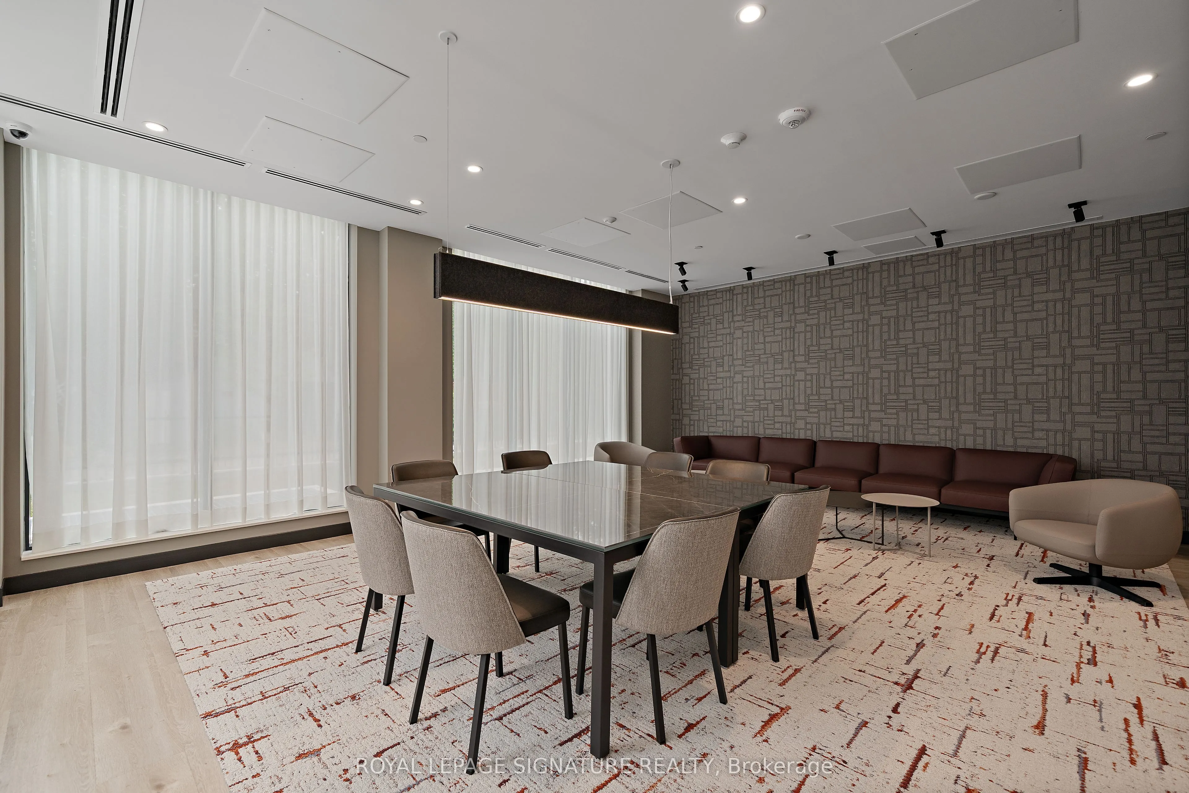 664 Spadina Avenue, #602