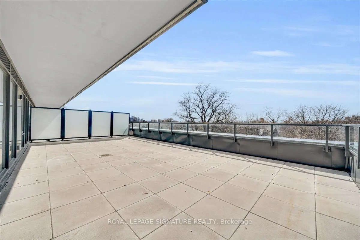 664 Spadina Avenue, #602