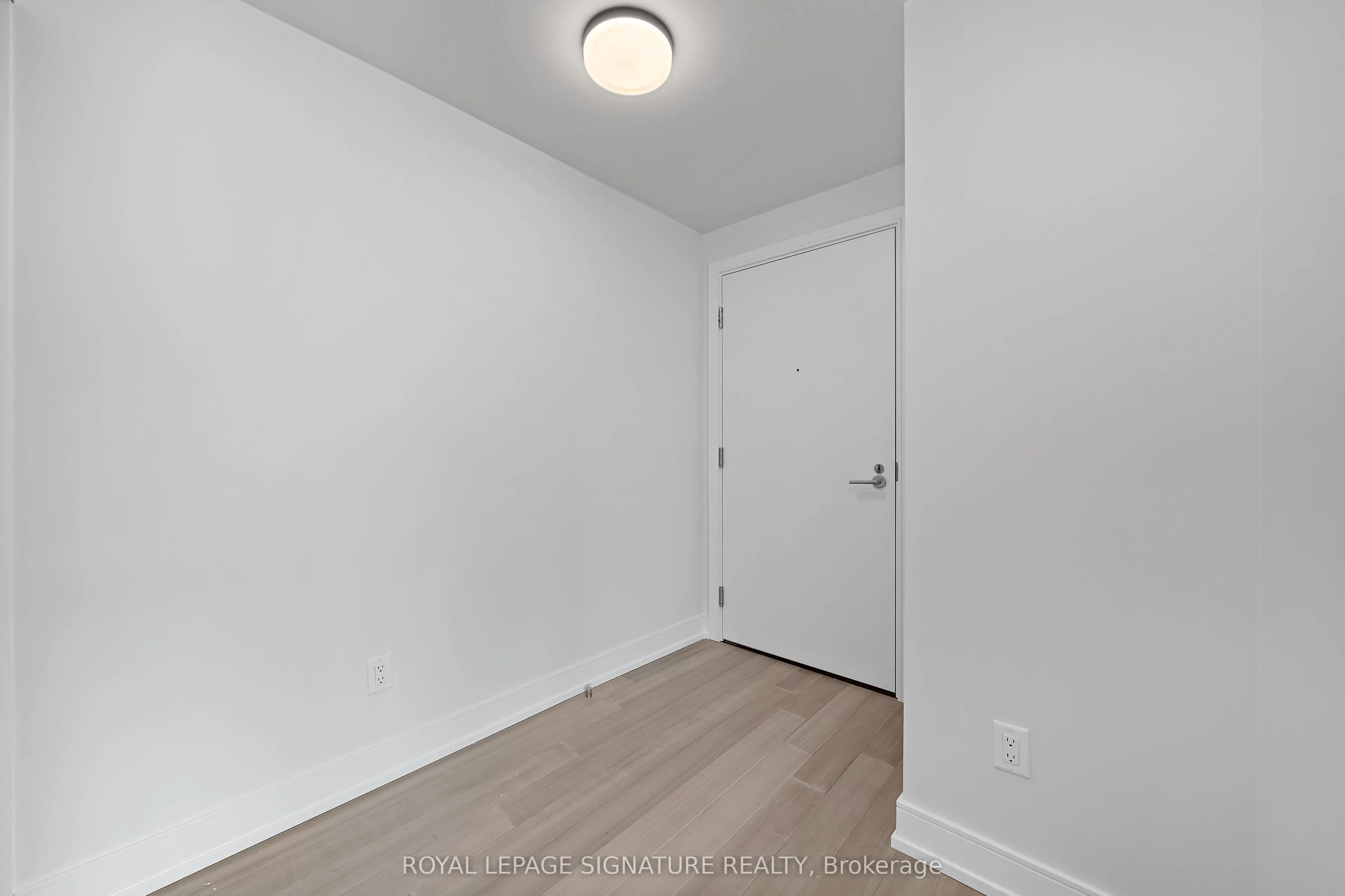 664 Spadina Avenue SW, #901