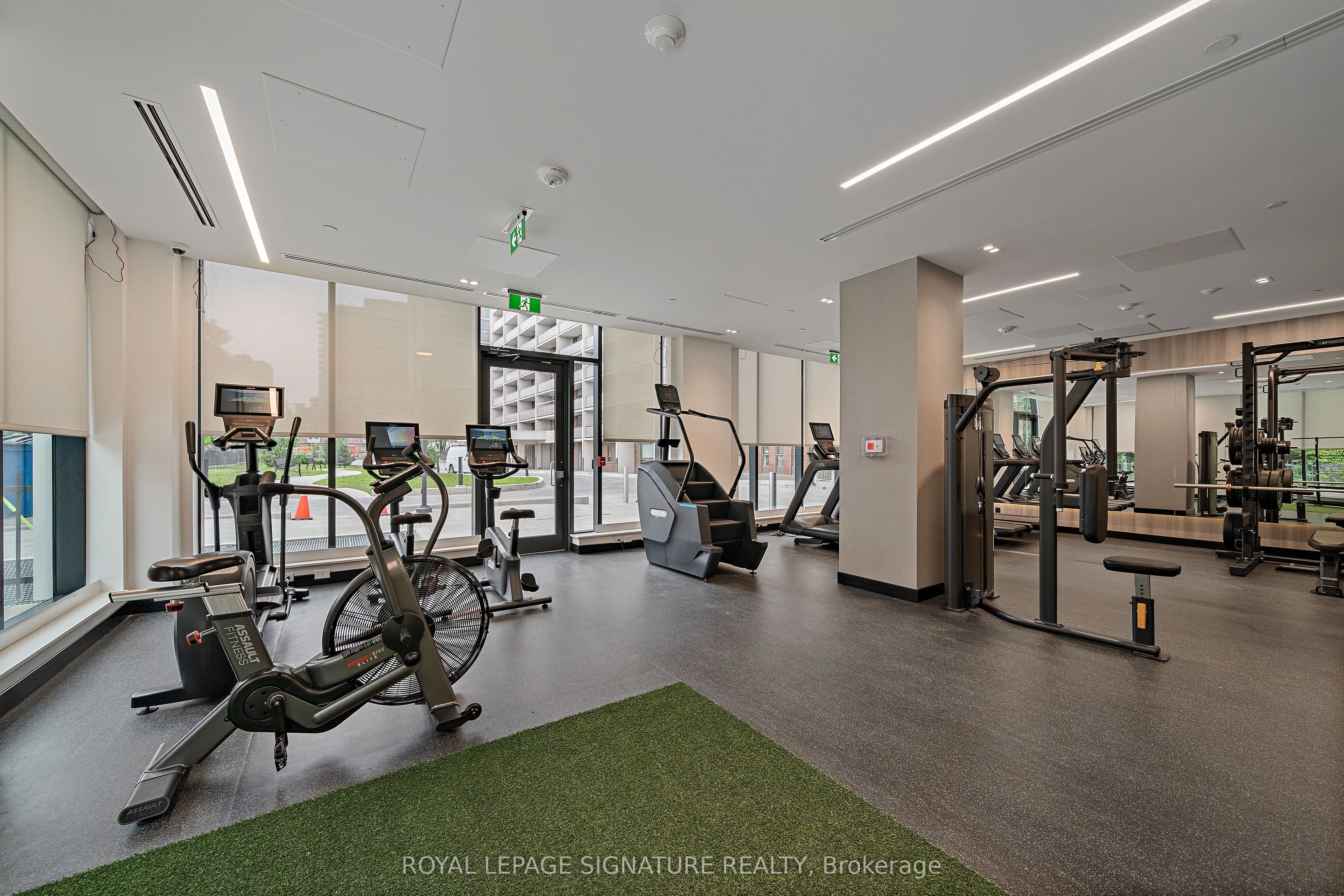 664 Spadina Avenue SW, #901