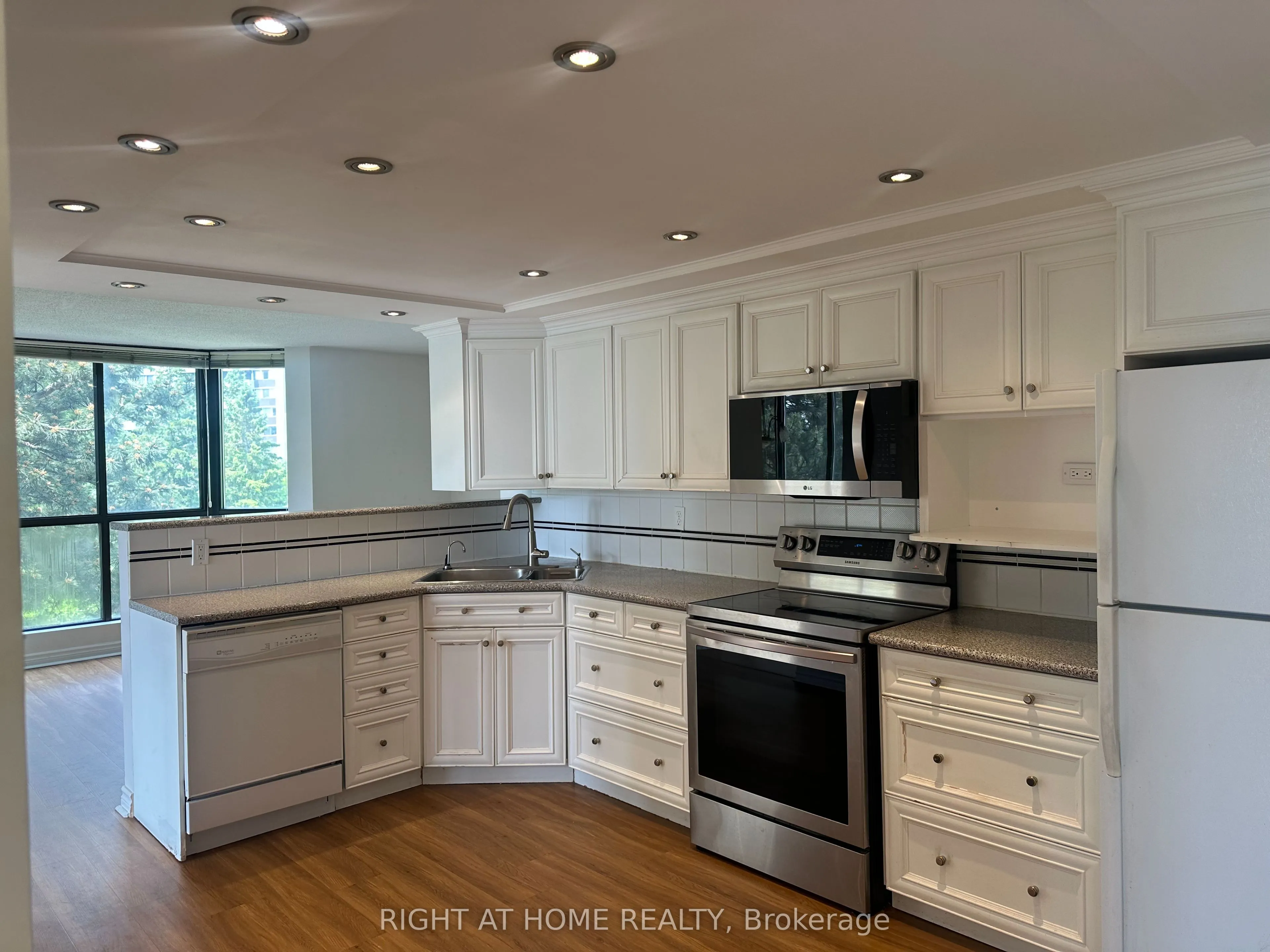 131 Torresdale Avenue, #302