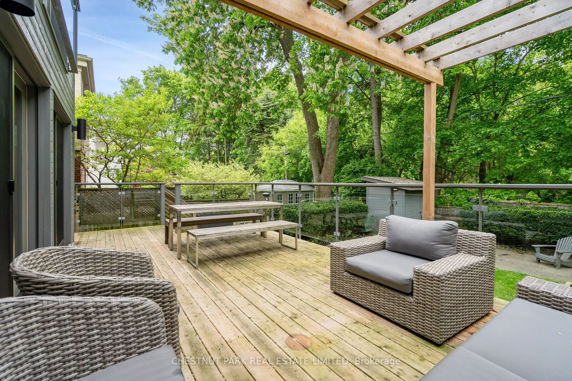 16 Inglewood Drive