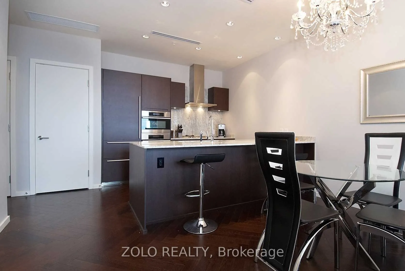 180 University Avenue, #5505