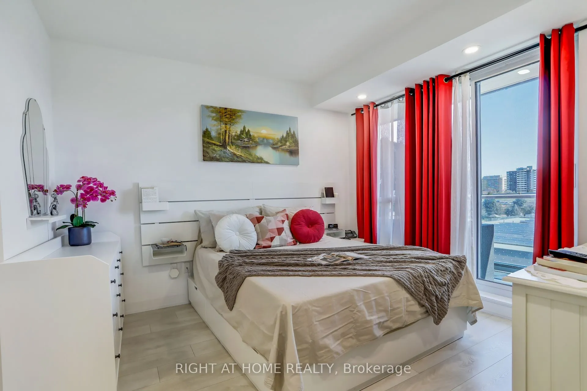 31 Tippett Road, #402