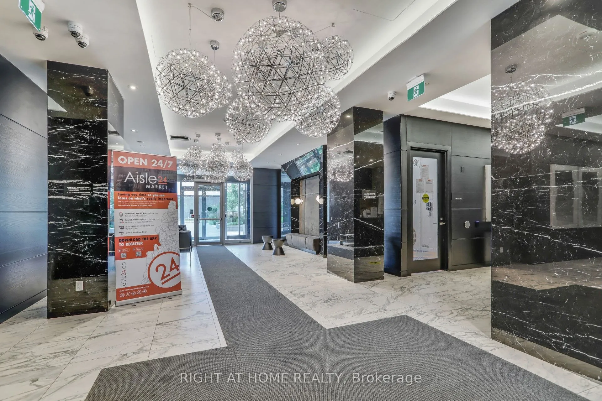 31 Tippett Road, #402