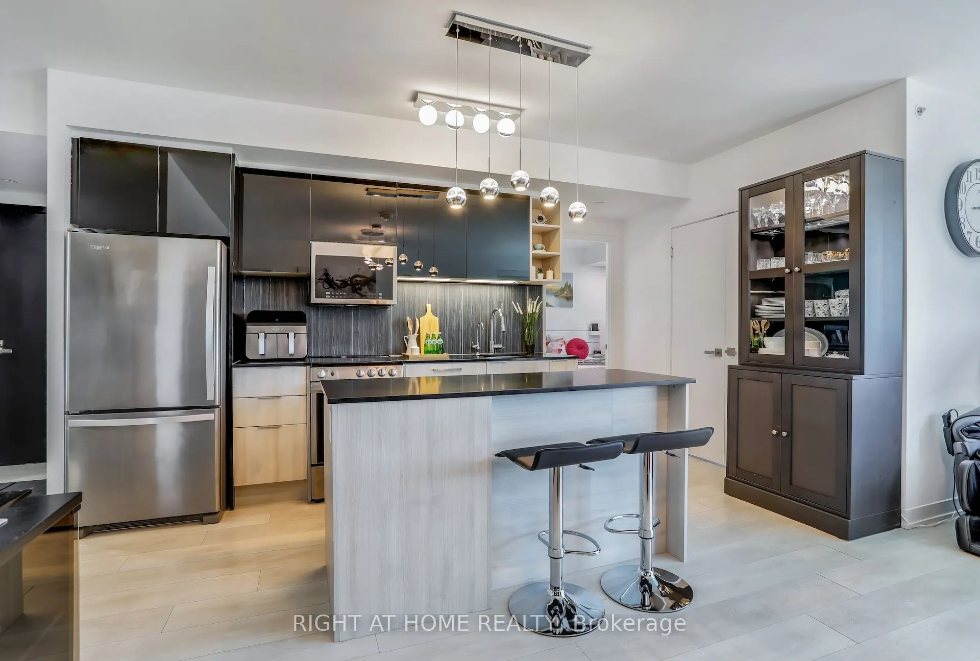 31 Tippett Road, #402