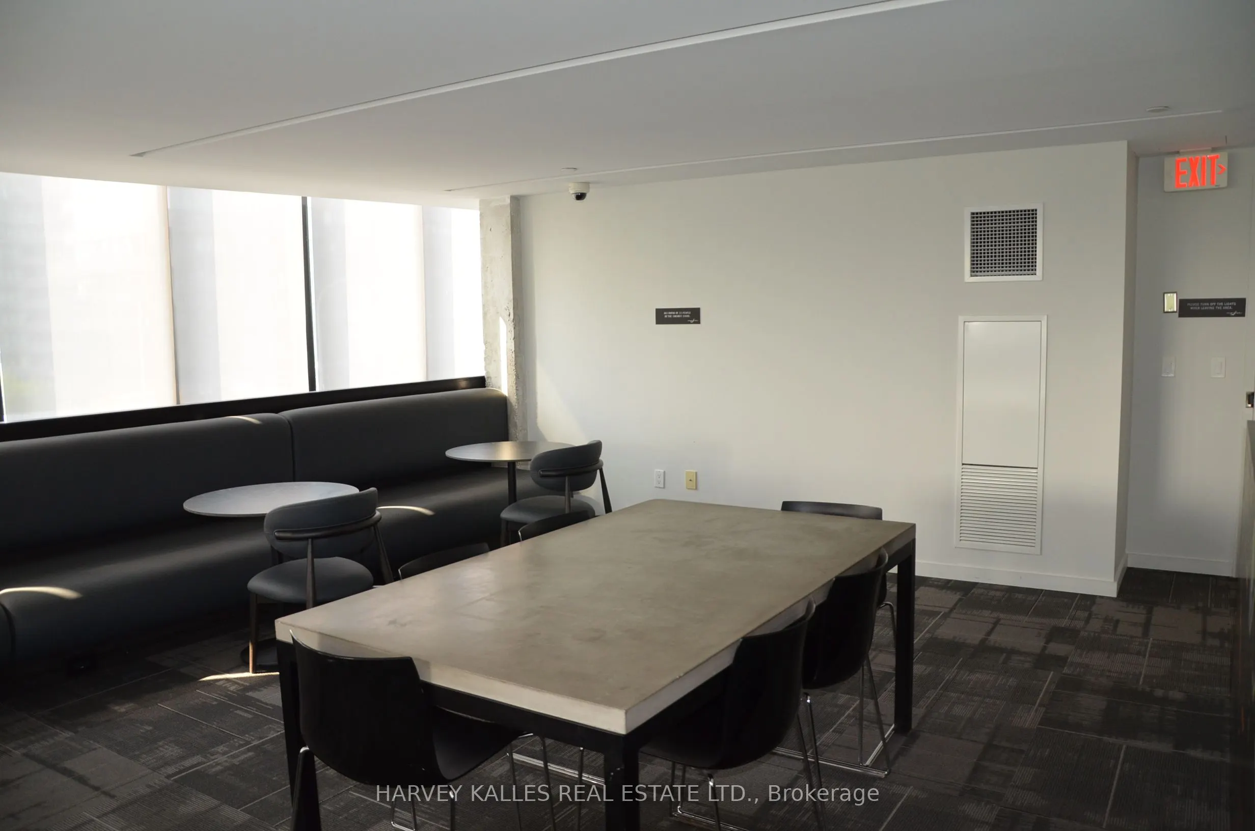 47 Lower River Street, #526