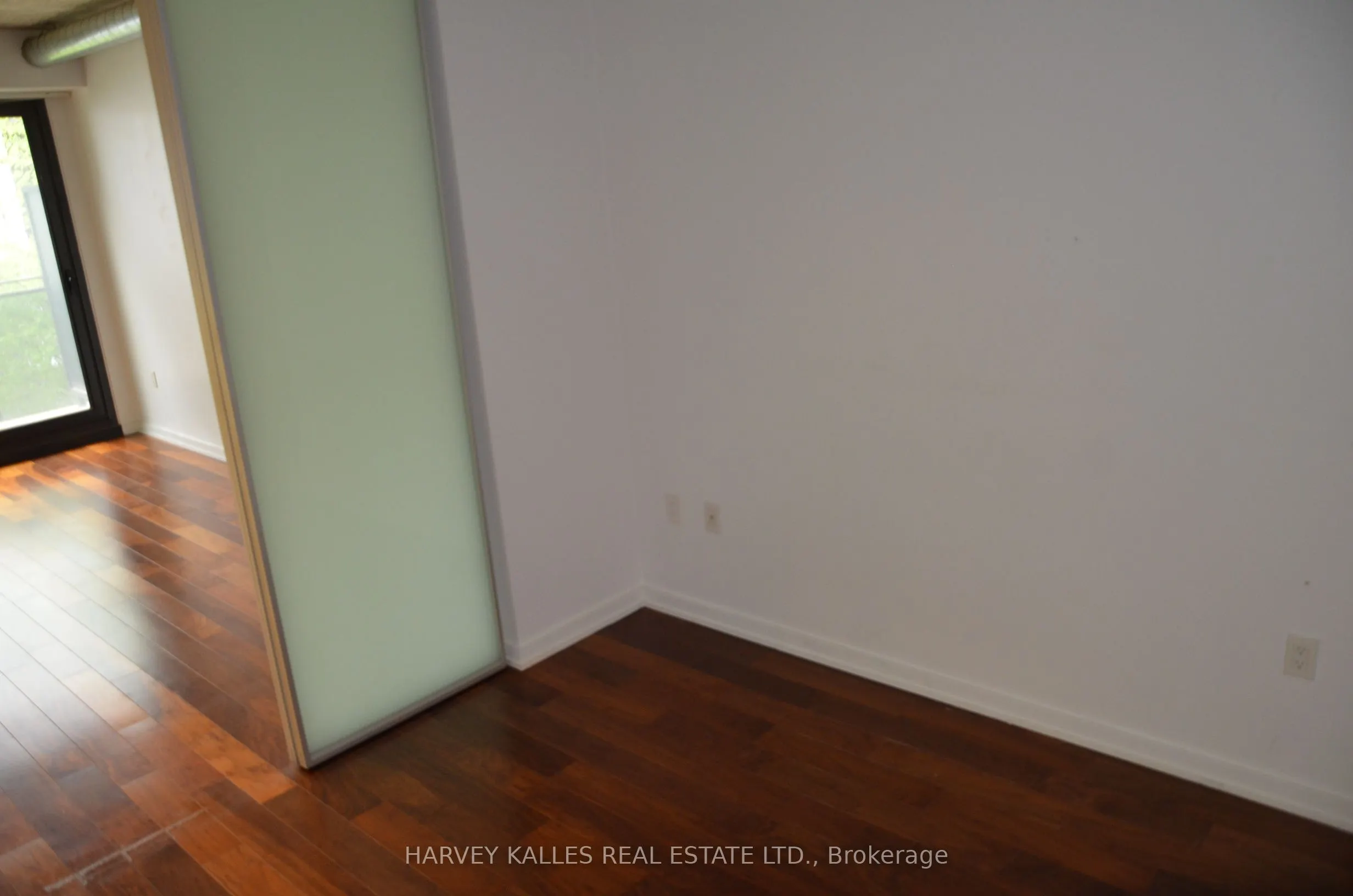 47 Lower River Street, #526