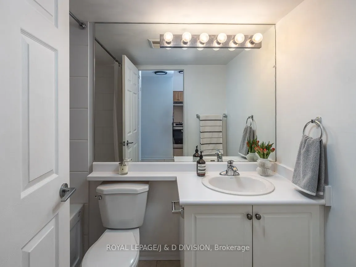 485 Rosewell Avenue, #207
