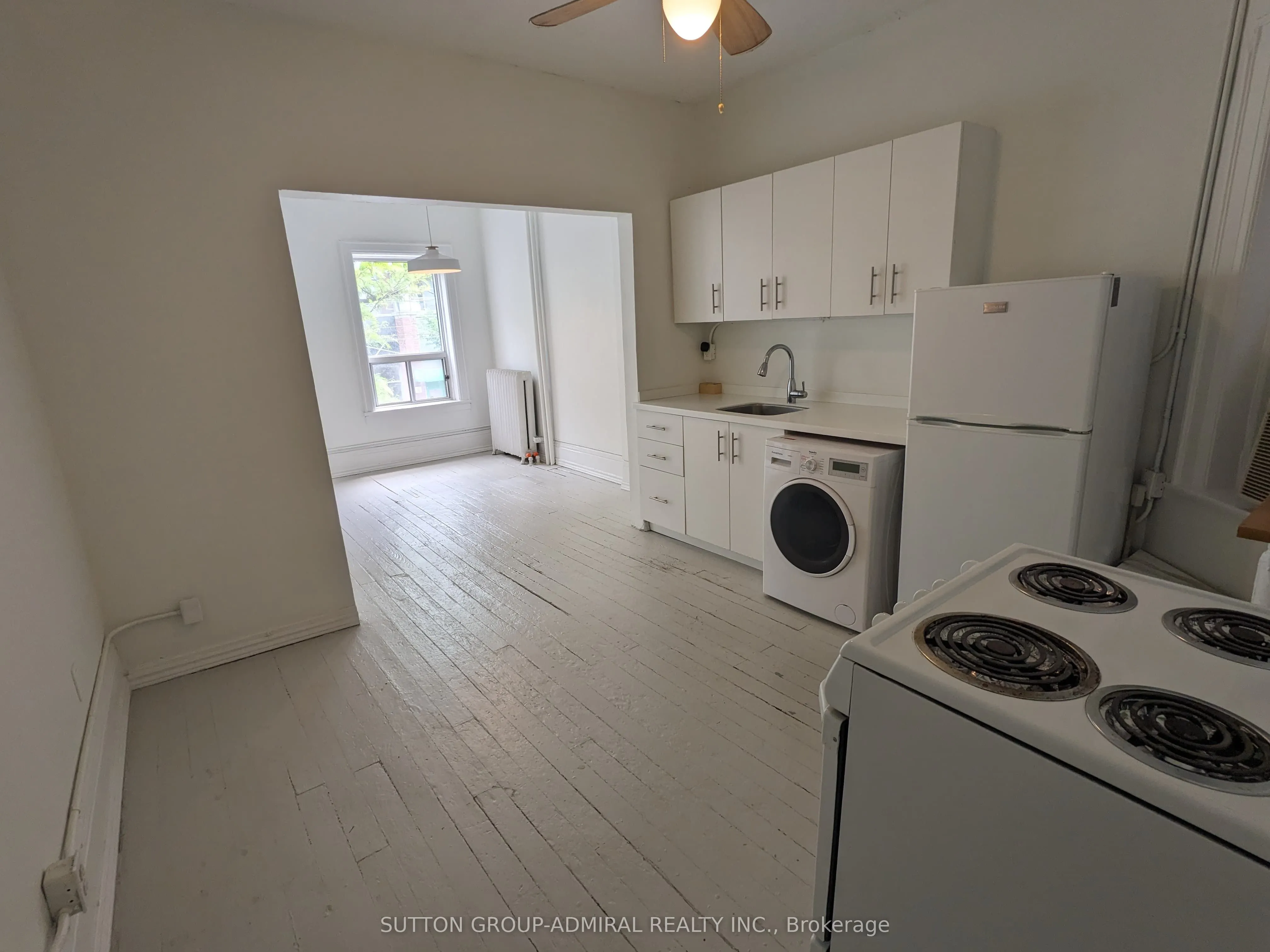 1020 Queen Street W, #1