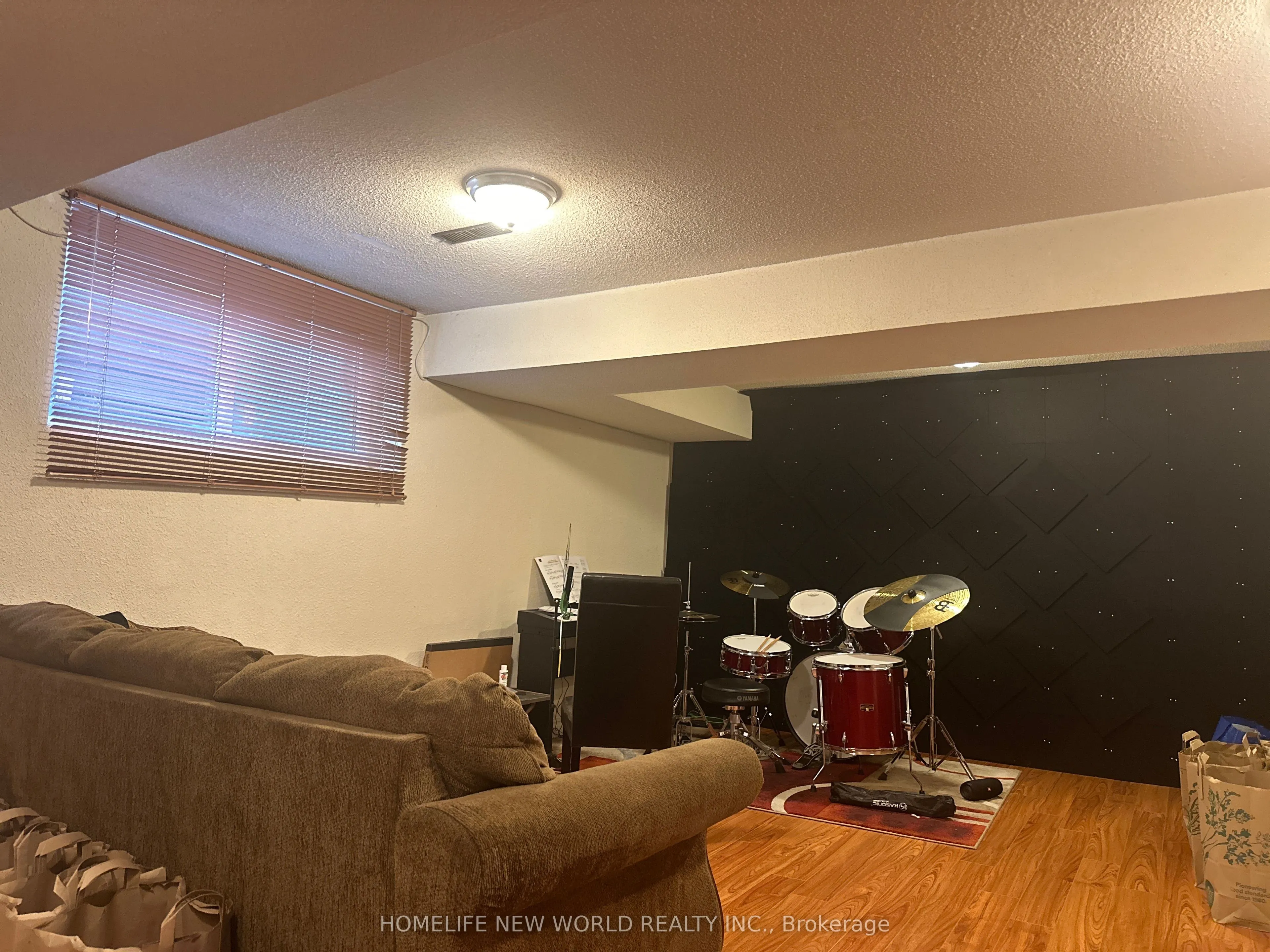 69 Upper Canada Drive, #7