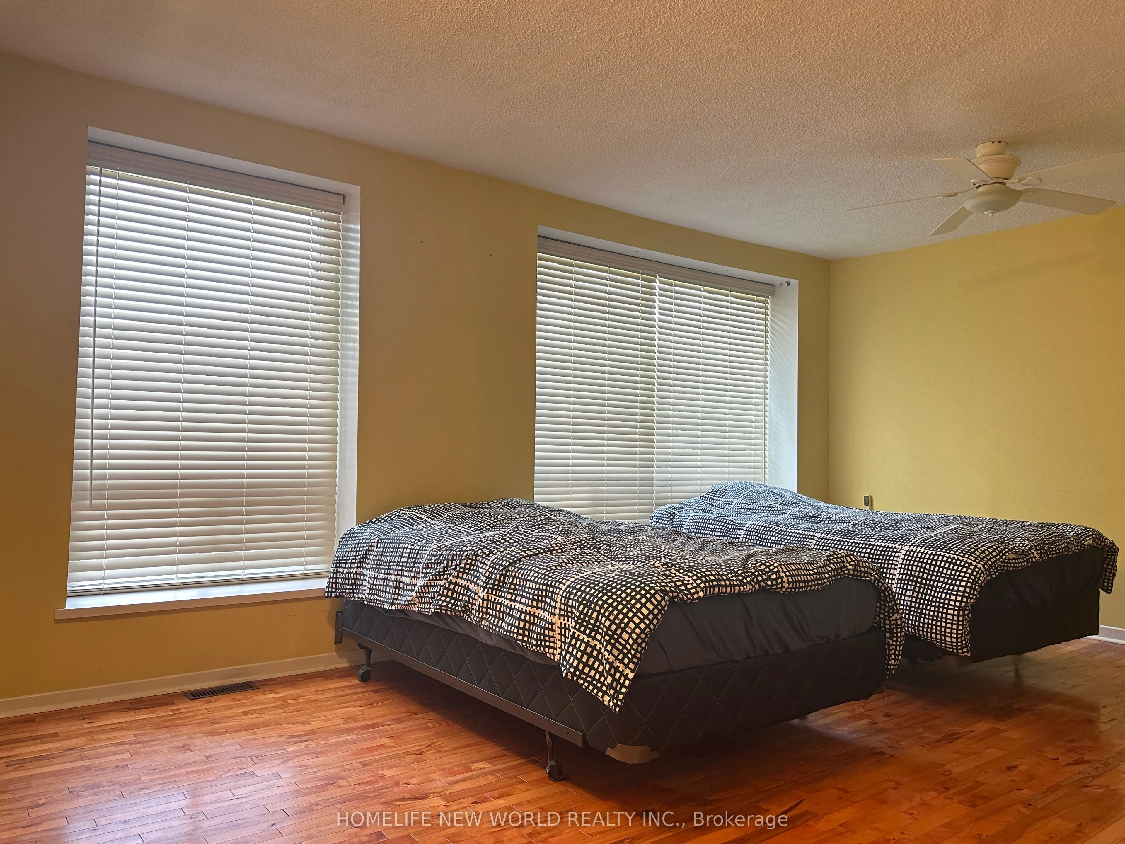 69 Upper Canada Drive, #7