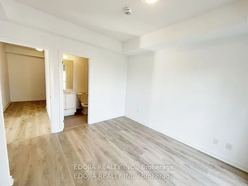 38 Forest Manor Road, #707