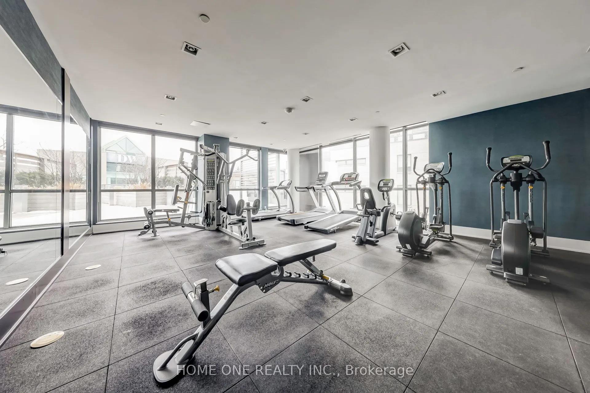 181 Bedford Road, #404