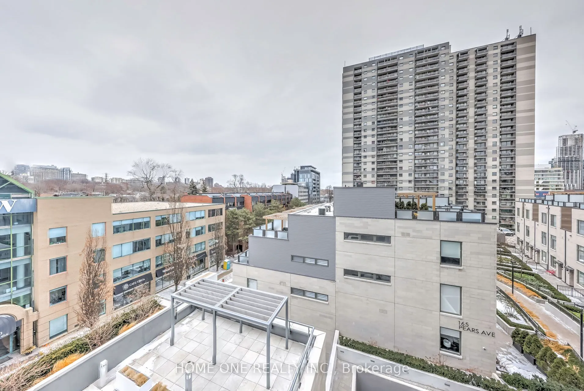 181 Bedford Road, #404