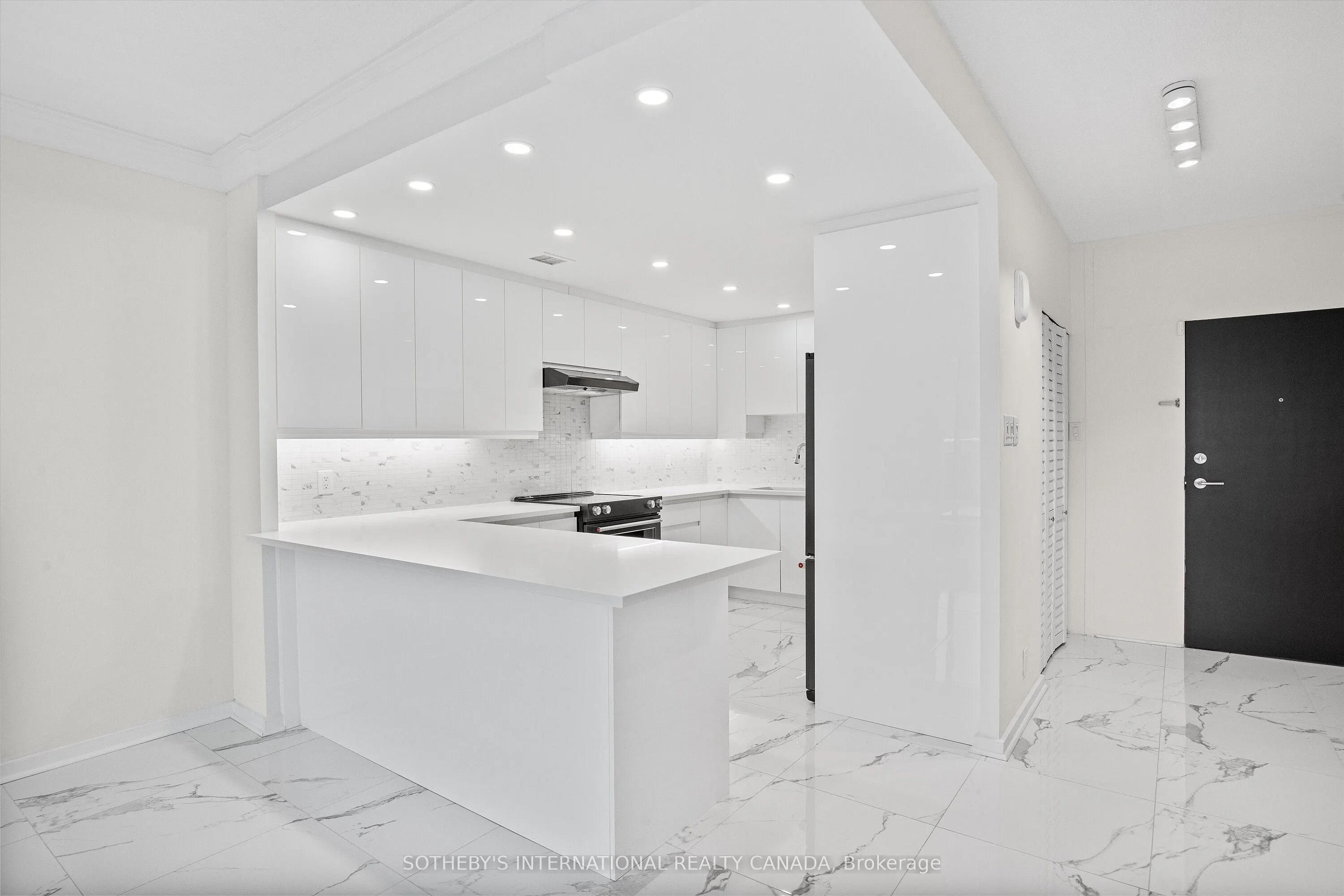 55A Avenue Road, #408