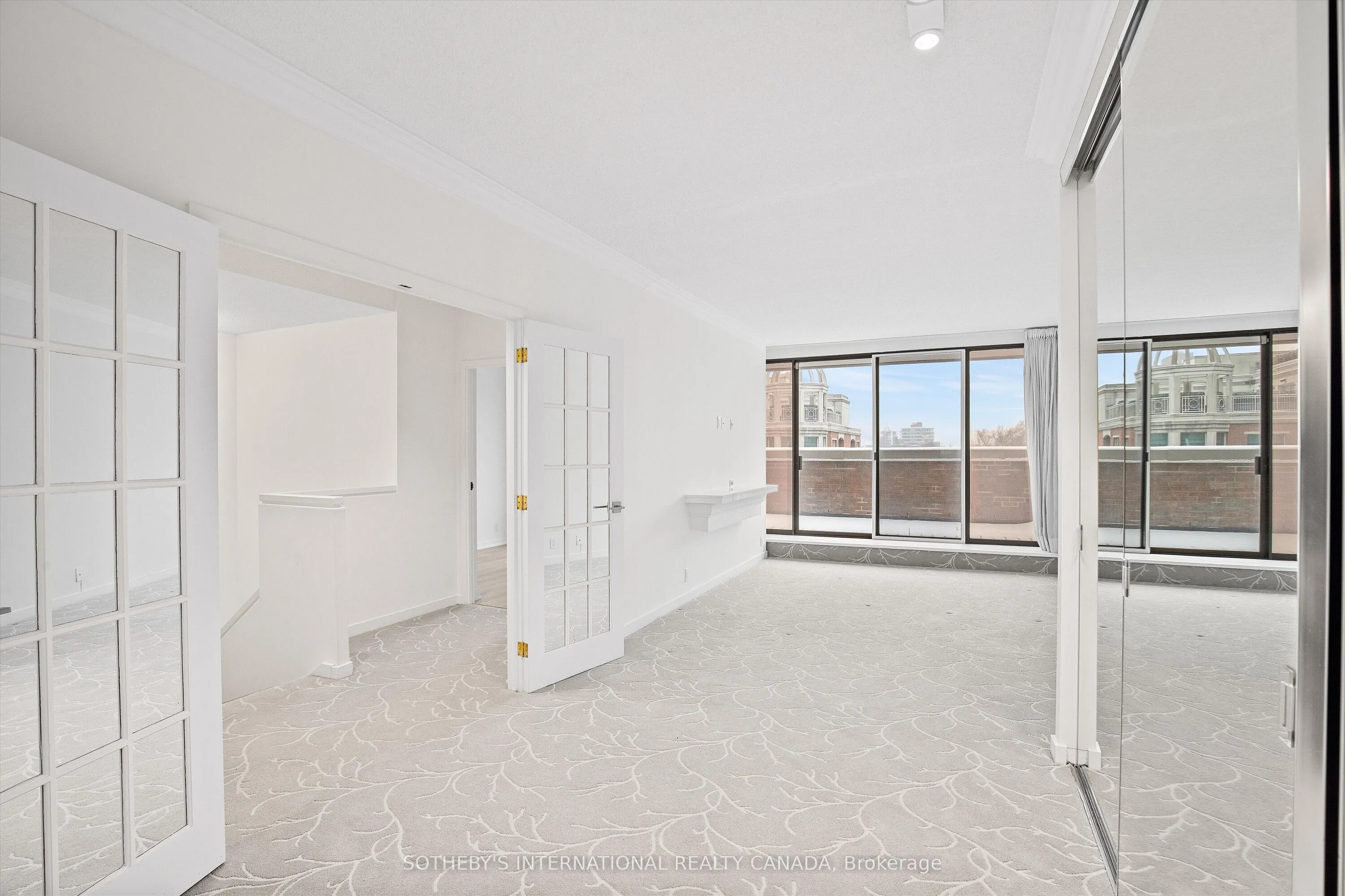 55A Avenue Road, #408