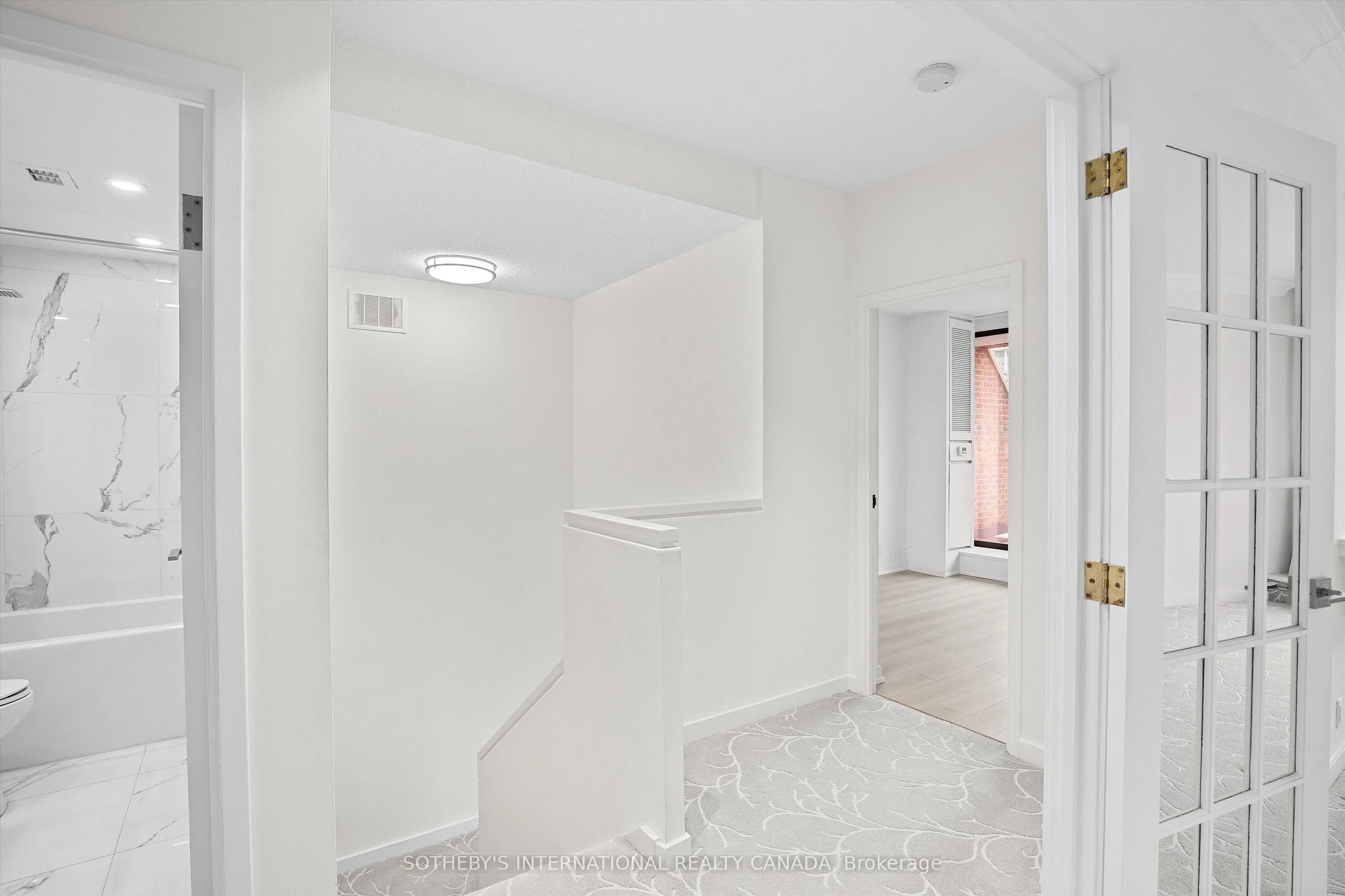 55A Avenue Road, #408