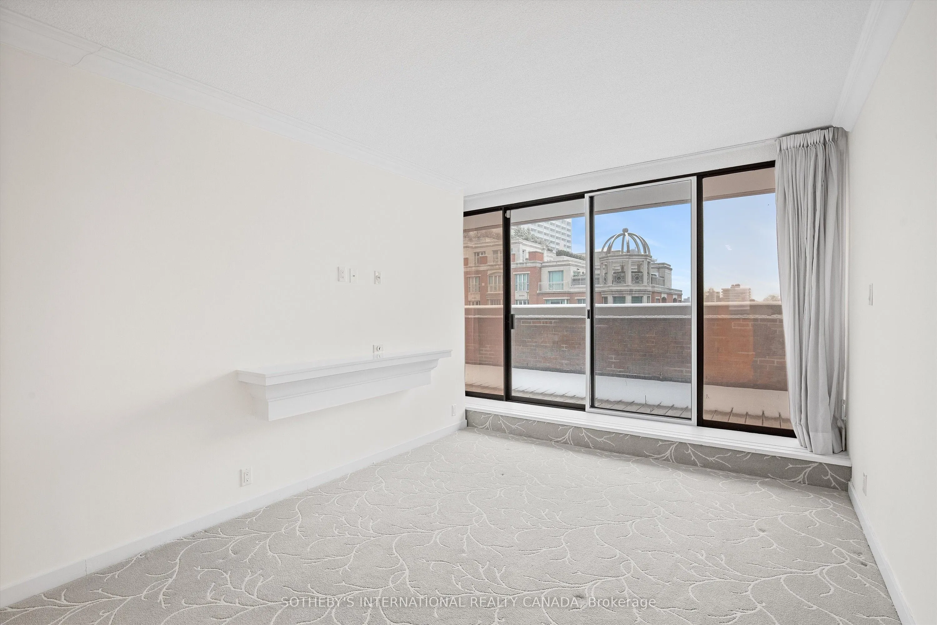 55A Avenue Road, #408