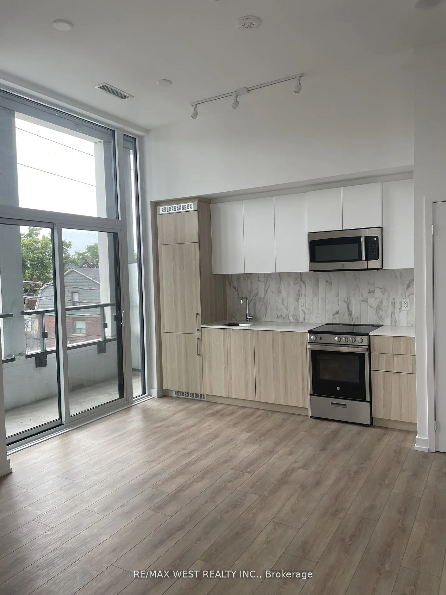 500 Dupont Street, #210