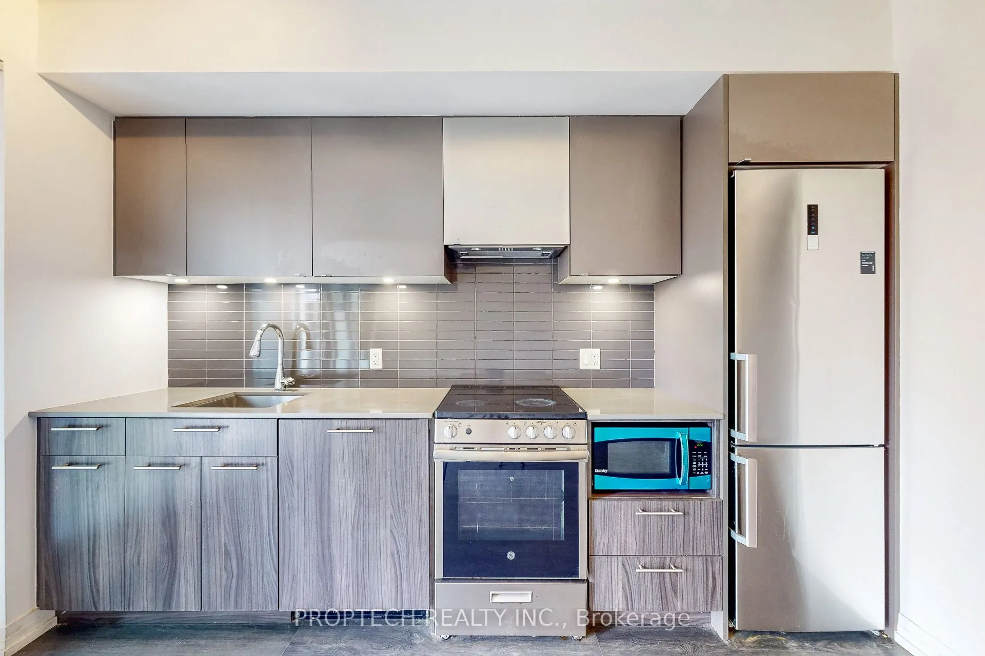 251 Jarvis Street #734
