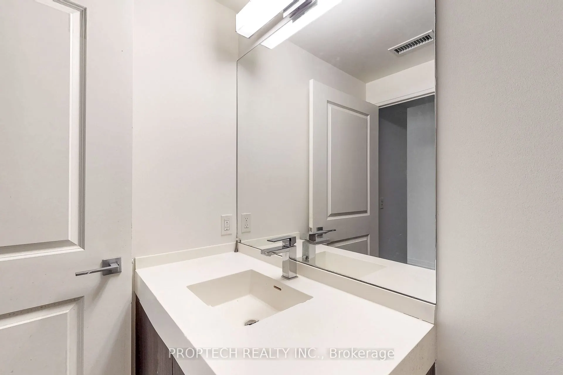 251 Jarvis Street #734