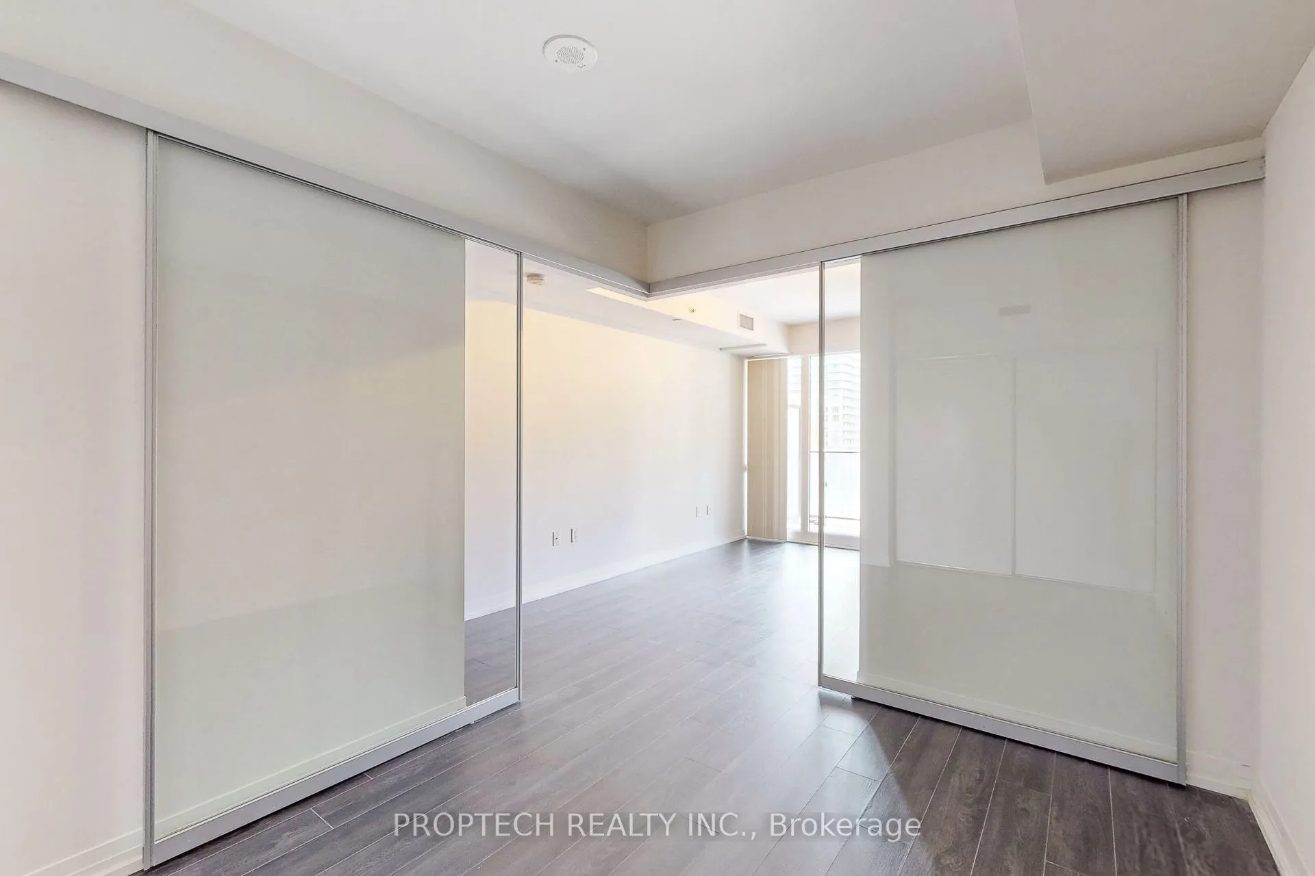 251 Jarvis Street #734