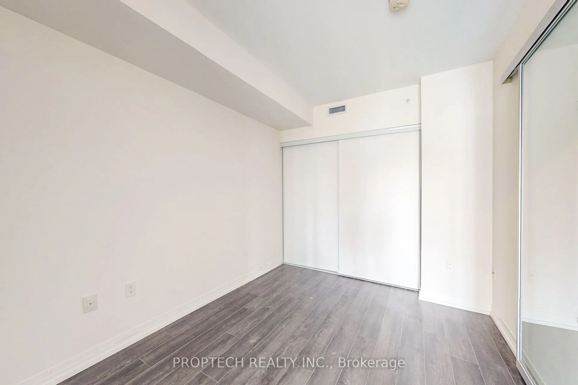 251 Jarvis Street #734