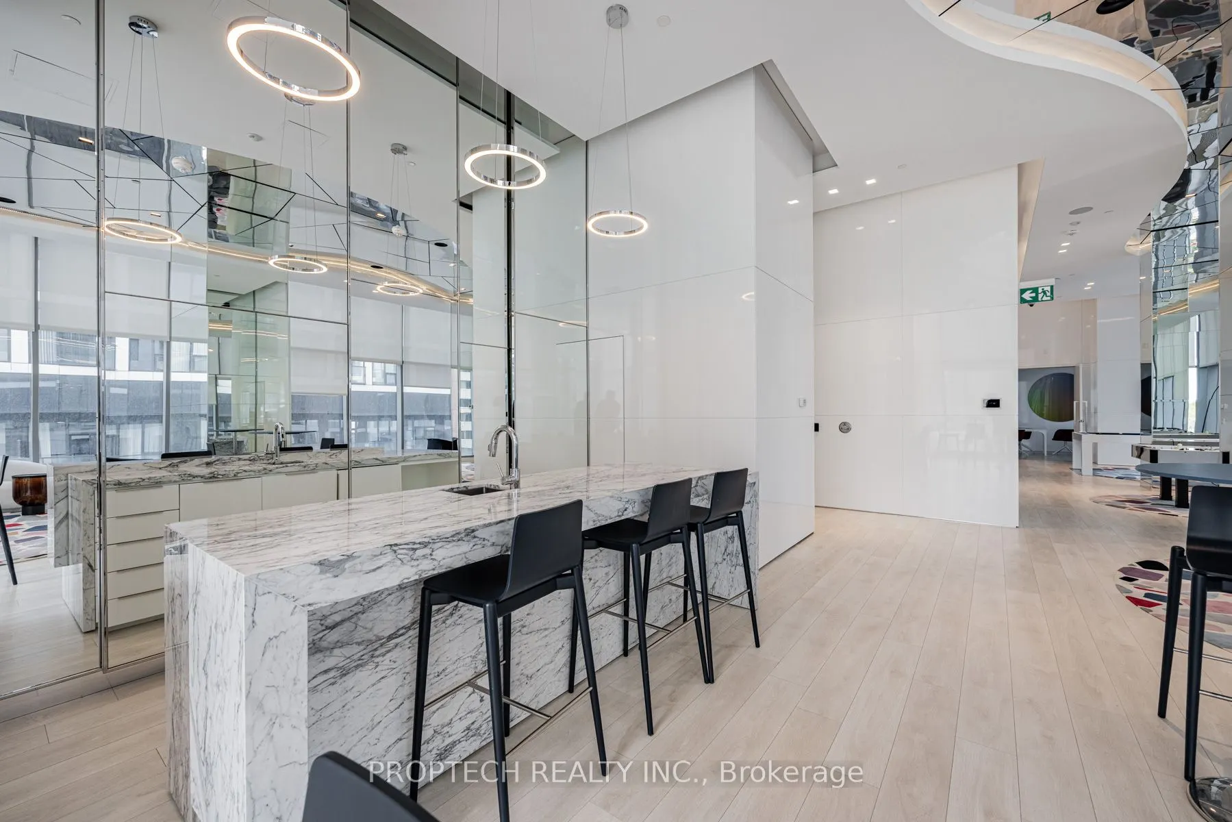 251 Jarvis Street #734