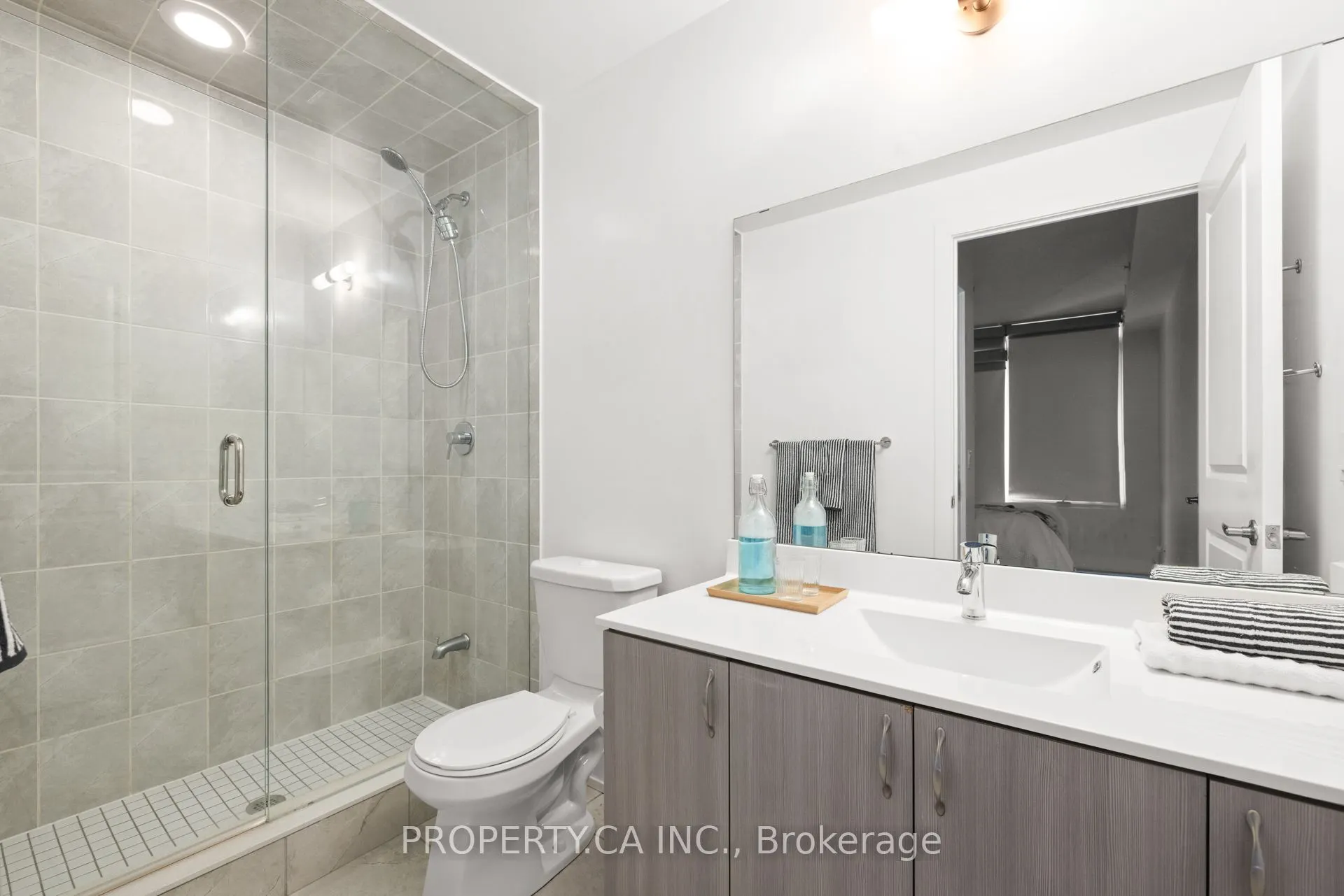 68 Merton Street, #404