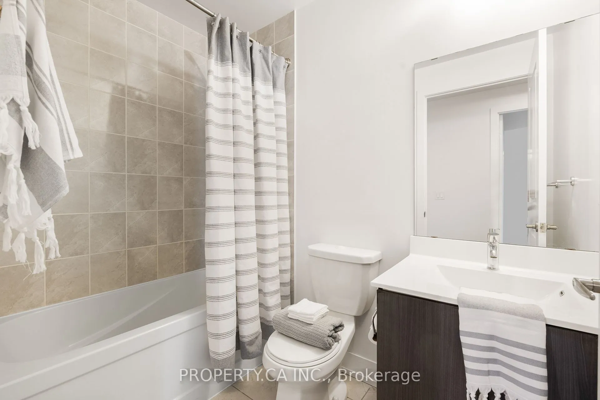 68 Merton Street, #404