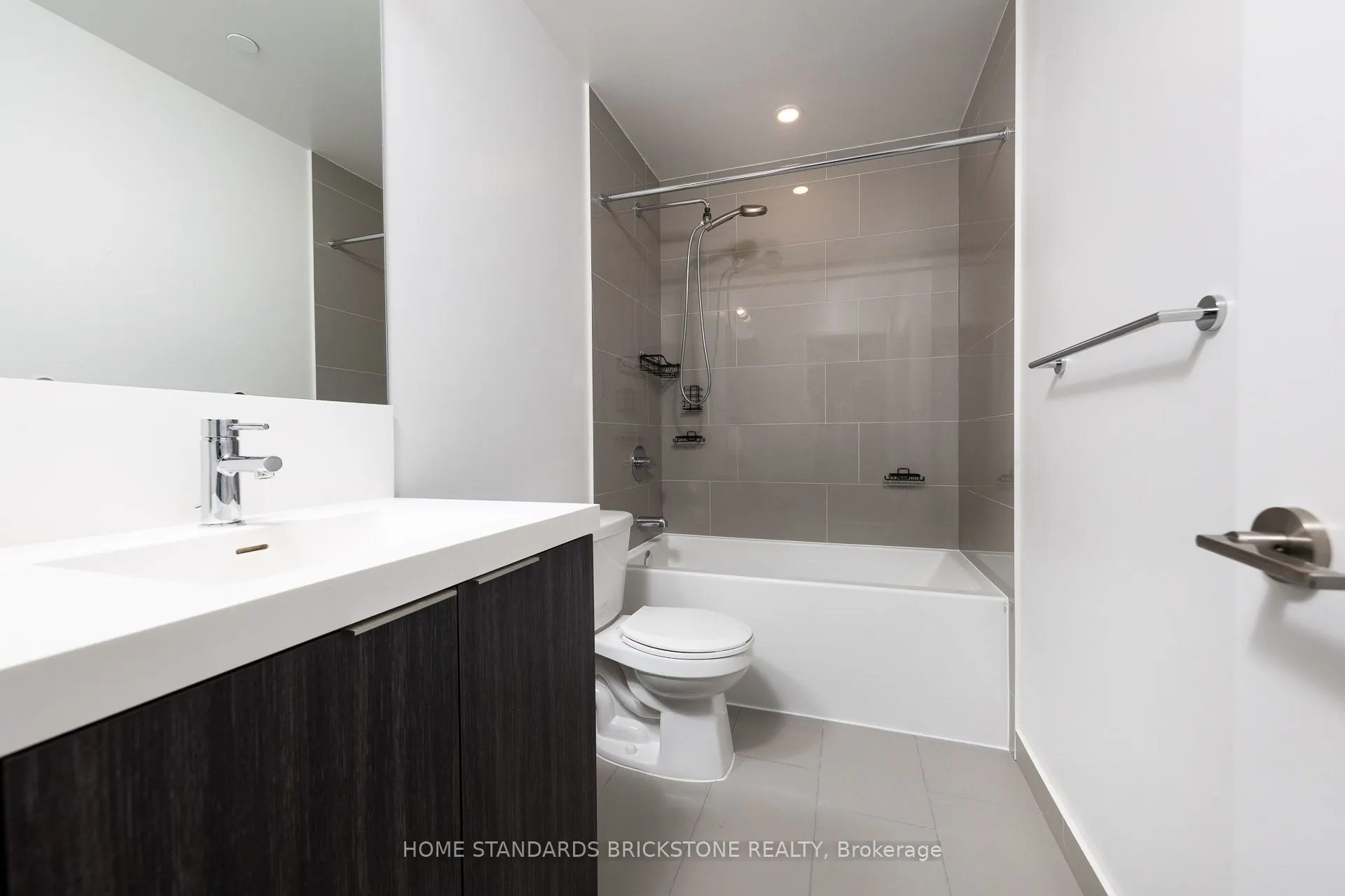 34 Tubman Avenue, #1106E