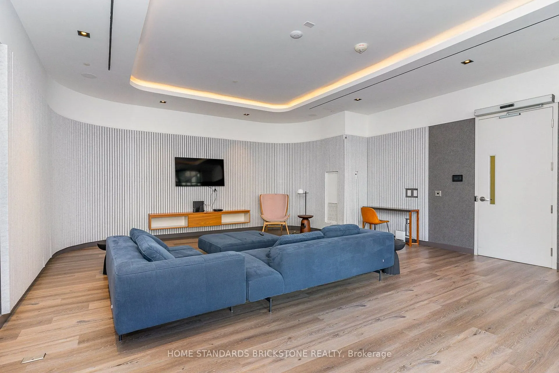 34 Tubman Avenue, #1106E