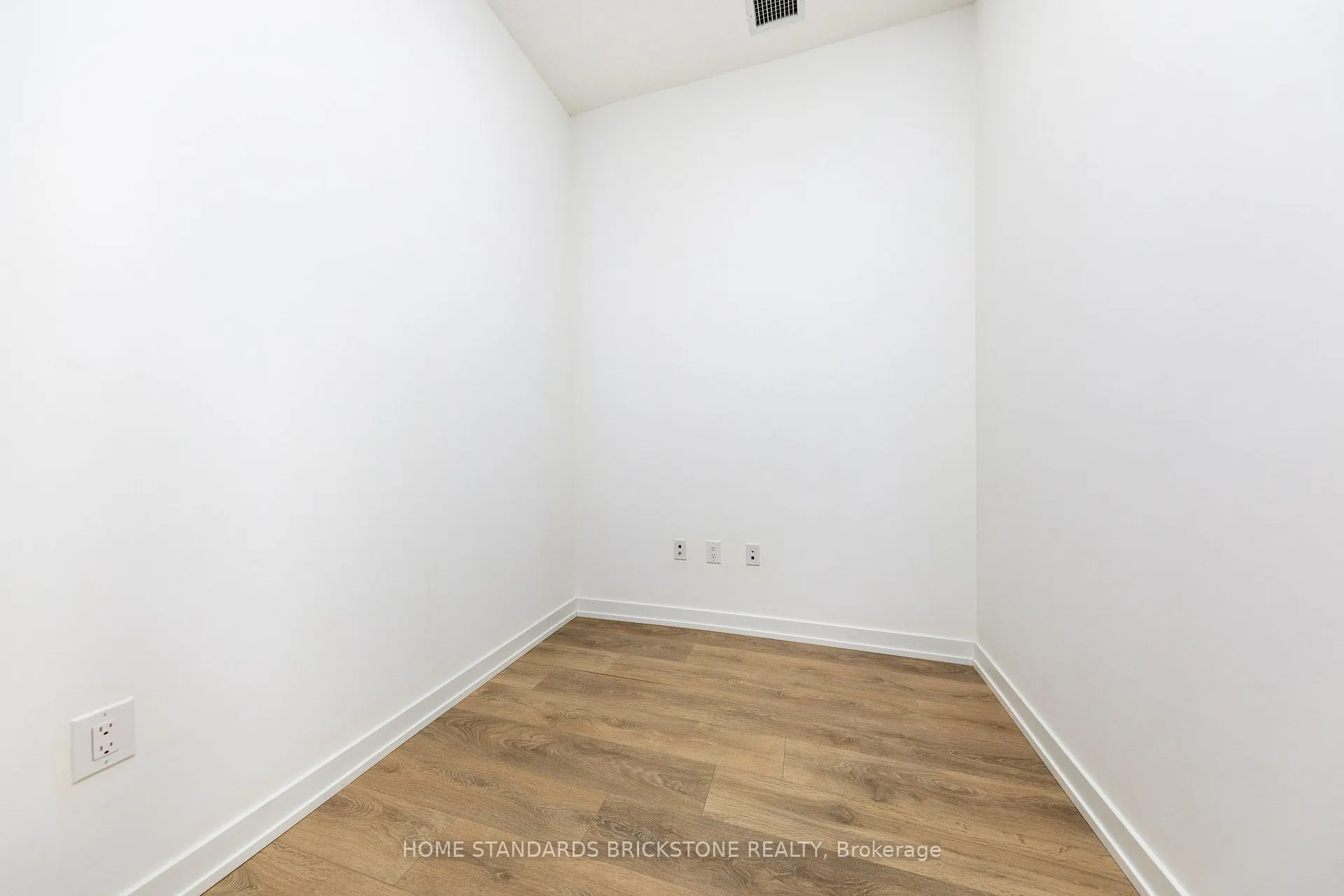 34 Tubman Avenue, #1106E