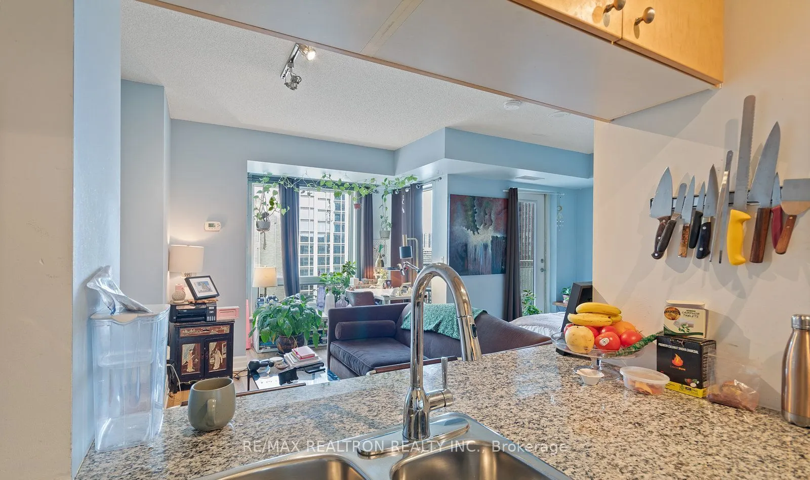 8 Scollard Street, #1408