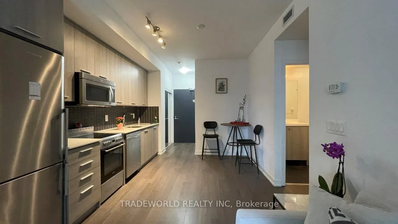 105 George Street #601