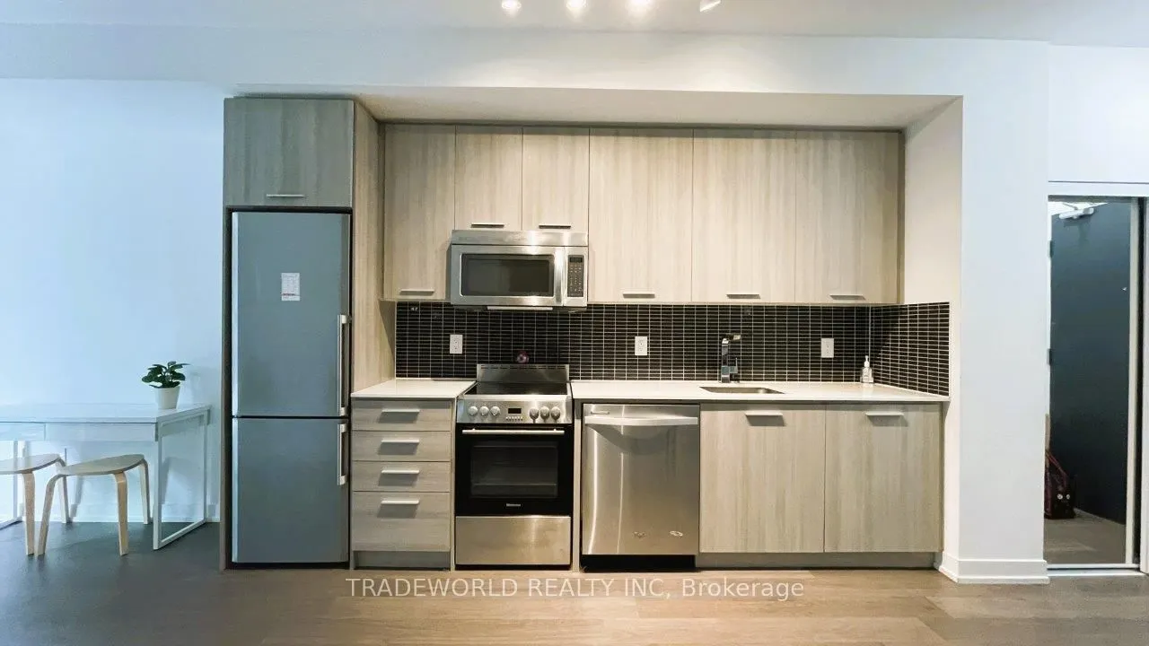 105 George Street #601