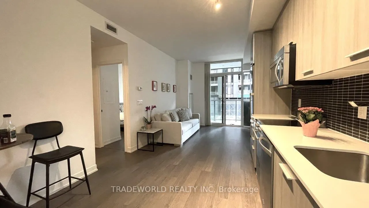 105 George Street #601
