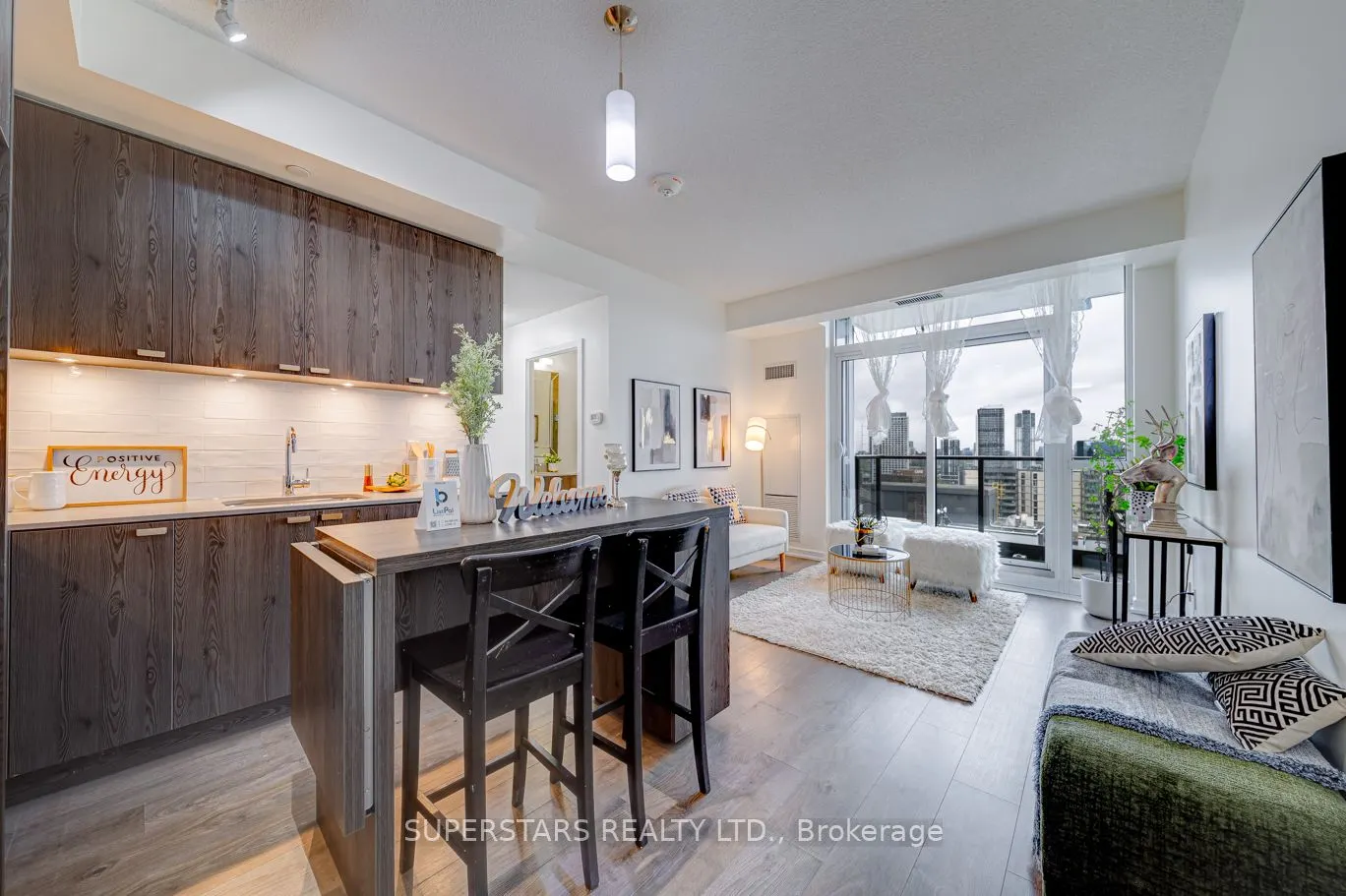 56 Forest Manor Road, #1910