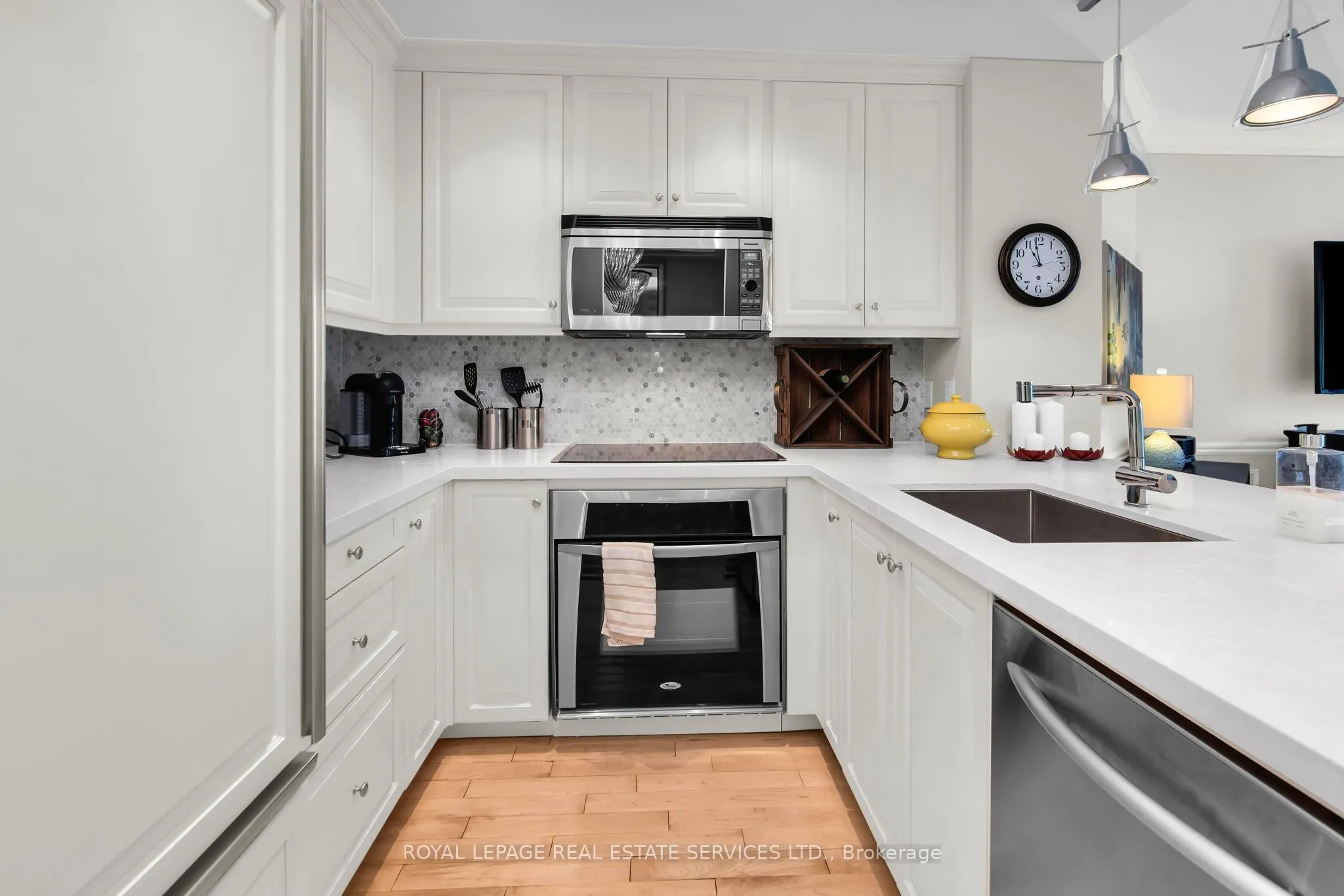 38 Avenue Road, #504