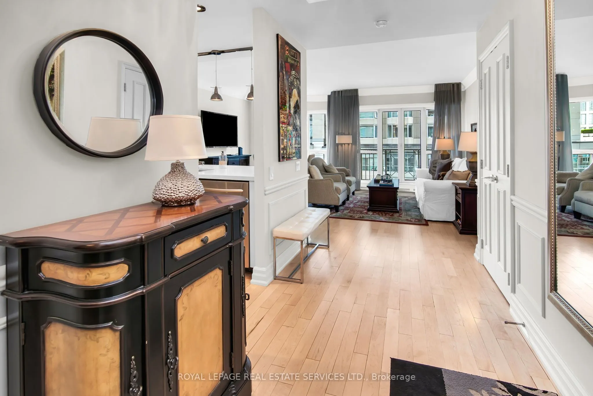 38 Avenue Road, #504