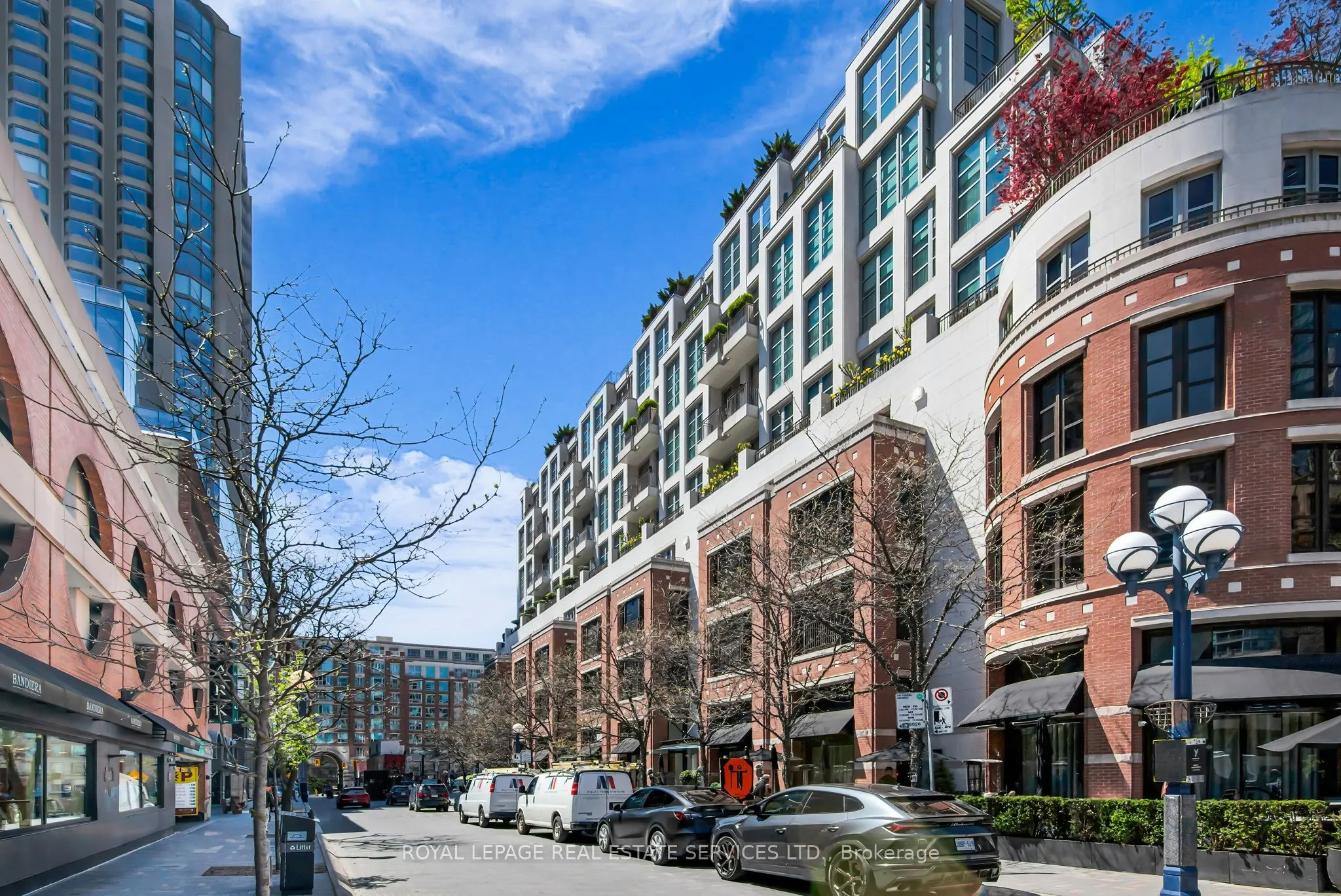 38 Avenue Road, #504